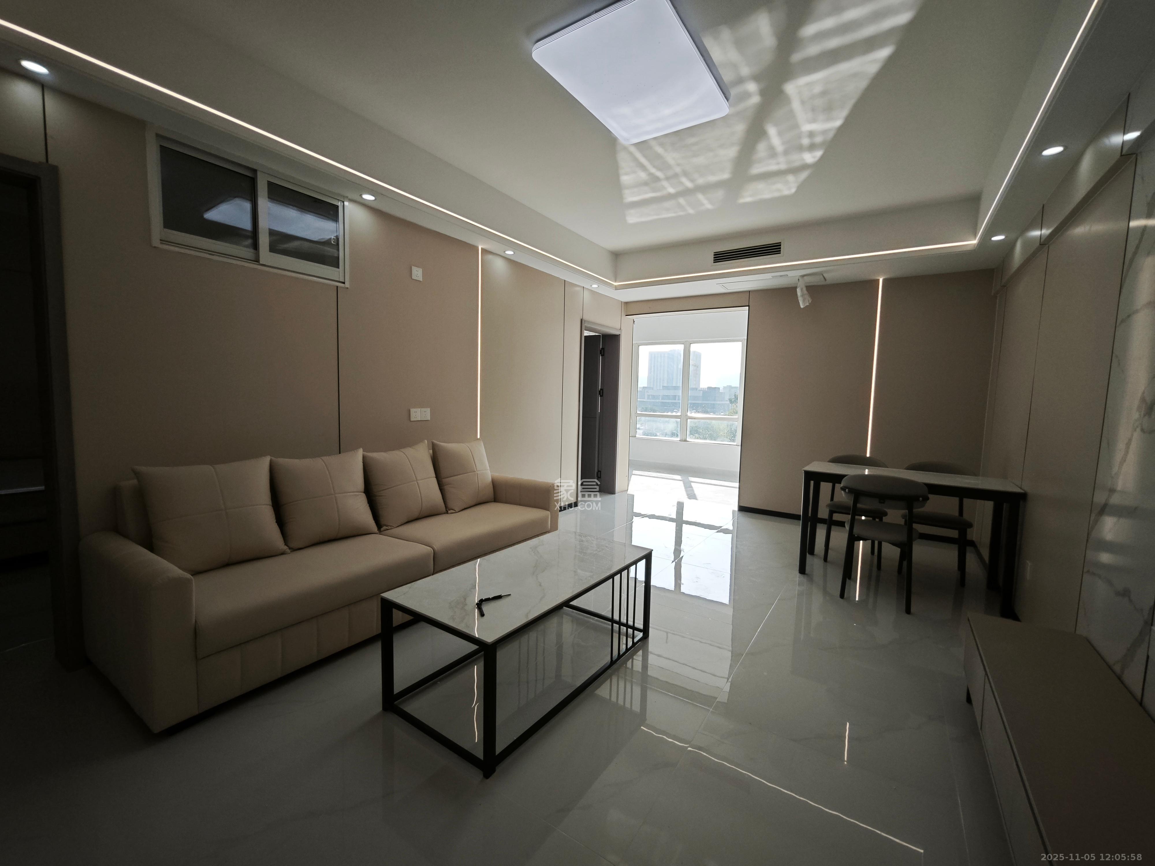 汇金城/嘉华城一期  2室2厅1卫    2300.0元/月室内图