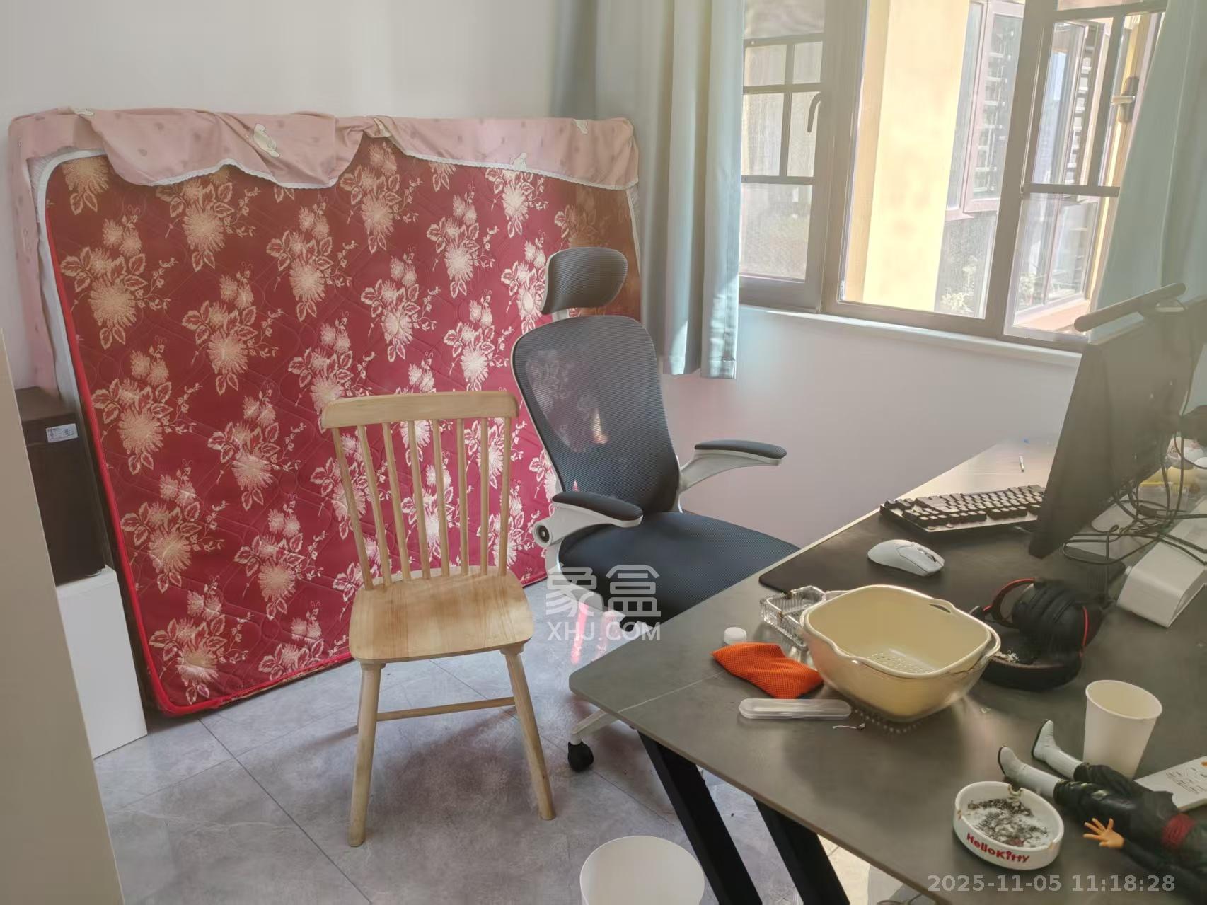 和润园三期 2室2厅1卫 2500.0元/月 和润园三期 2室2厅1卫 2500.0元/月室内图