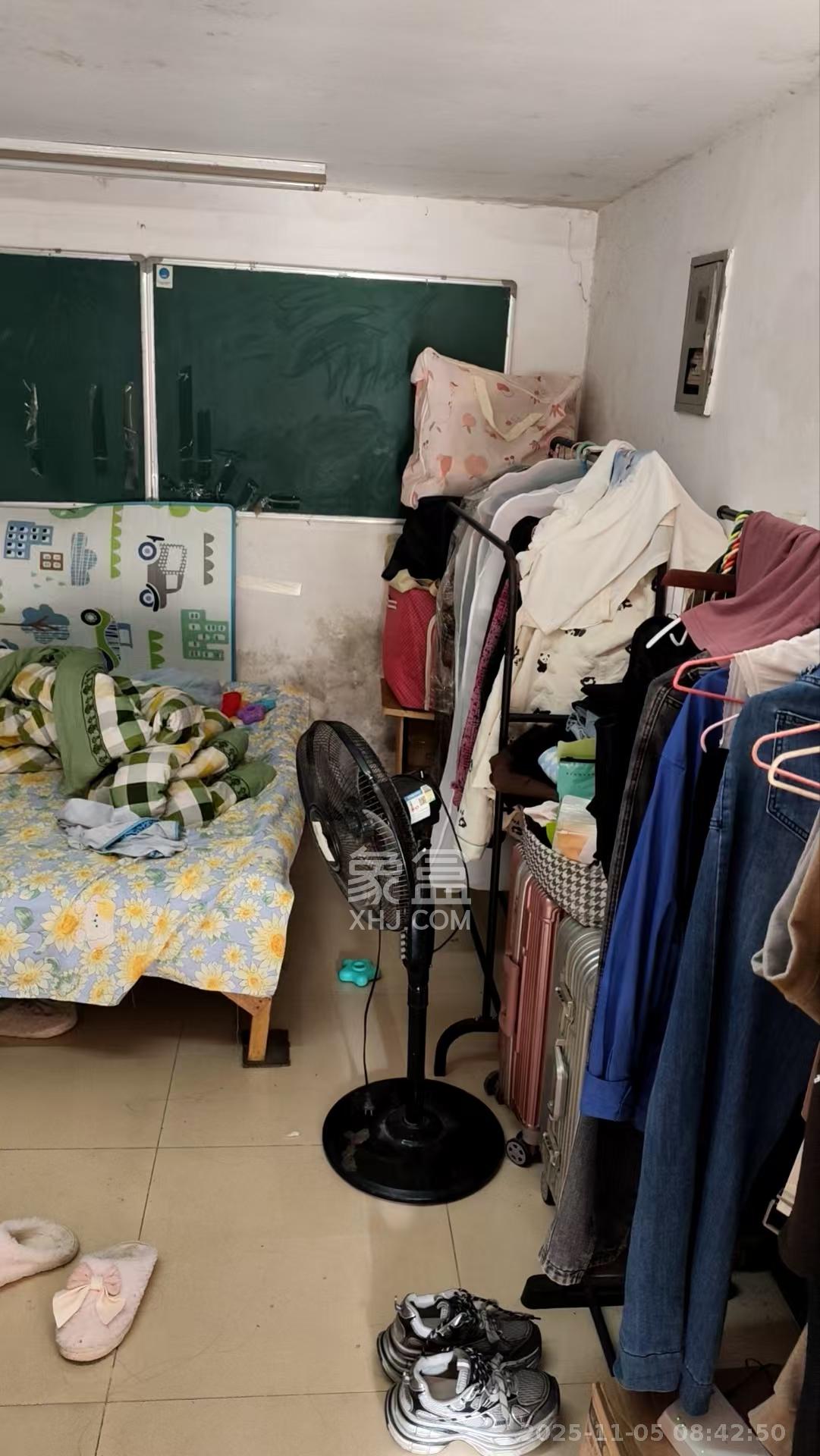 恩瑞麓山名园（龙王港小区）  1室0厅0卫    600.0元/月