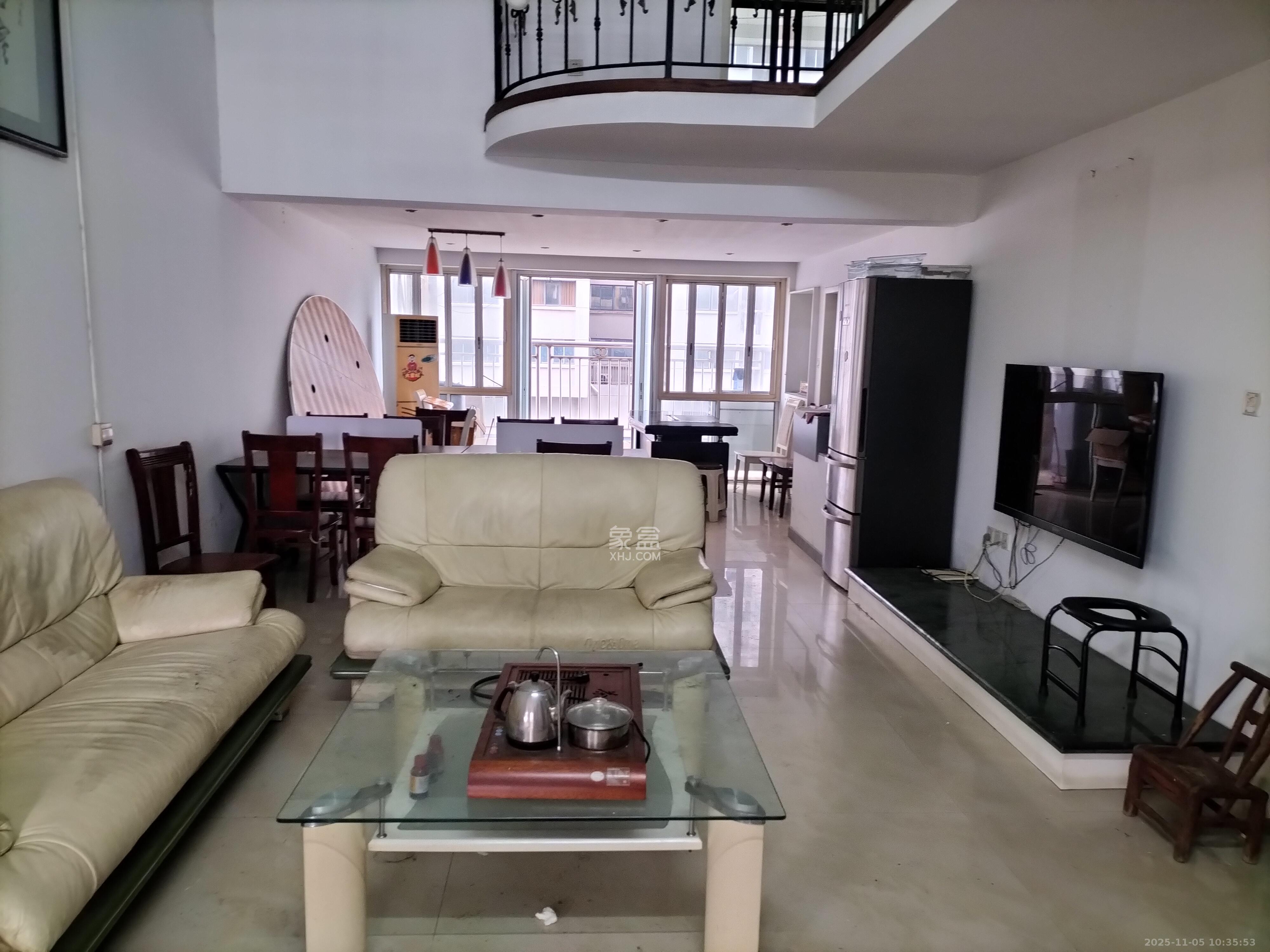 香格里嘉园  4室2厅1卫    4000.0元/月