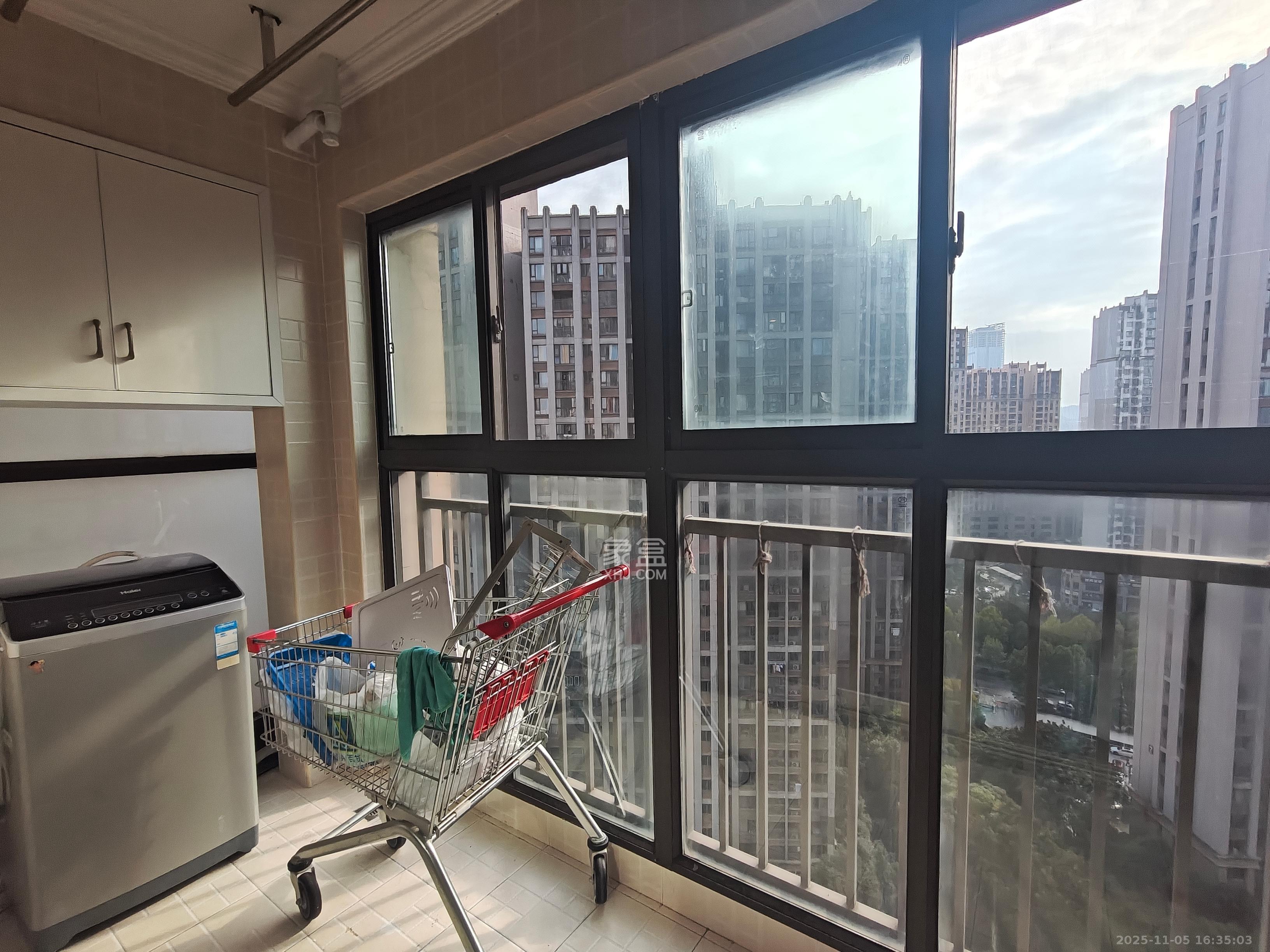 旭辉御府  3室1厅1卫    2380.0元/月室内图