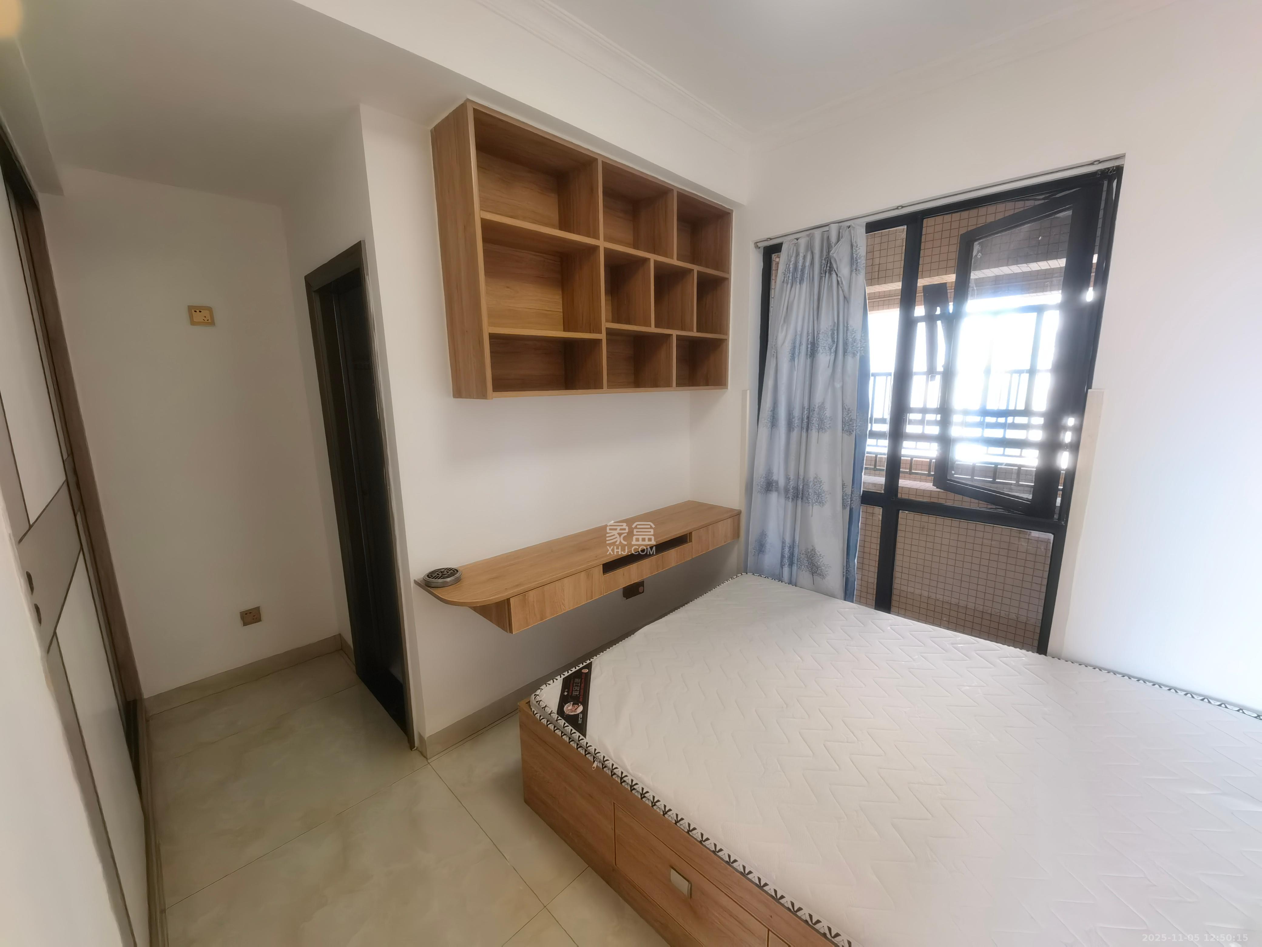 叠彩兰亭  3室2厅2卫    2500.0元/月室内图