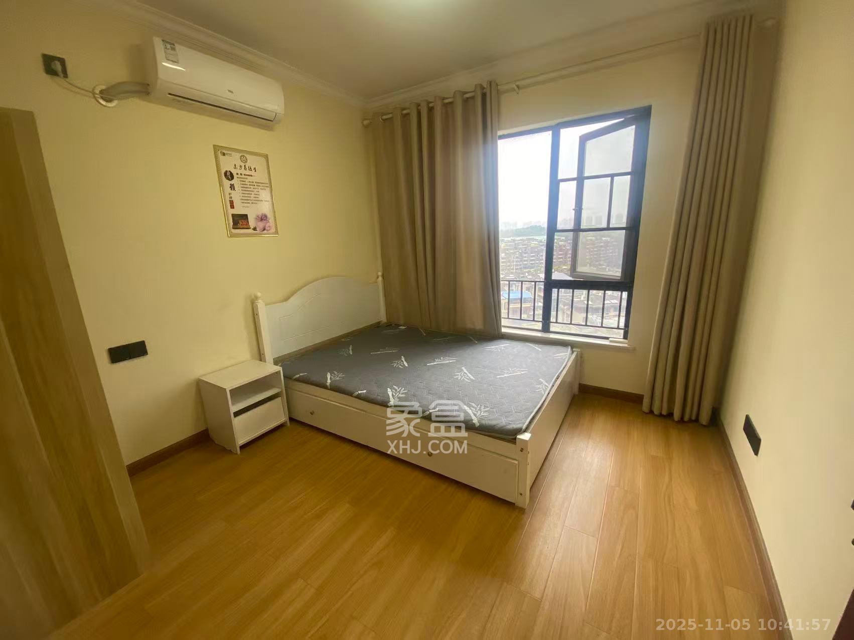 保利城(中航城国际社区、郡原美村) 3室2厅2卫 1700.0元/月 保利城(中航城国际社区、郡原美村) 3室2厅2卫 1700.0元/月室内图