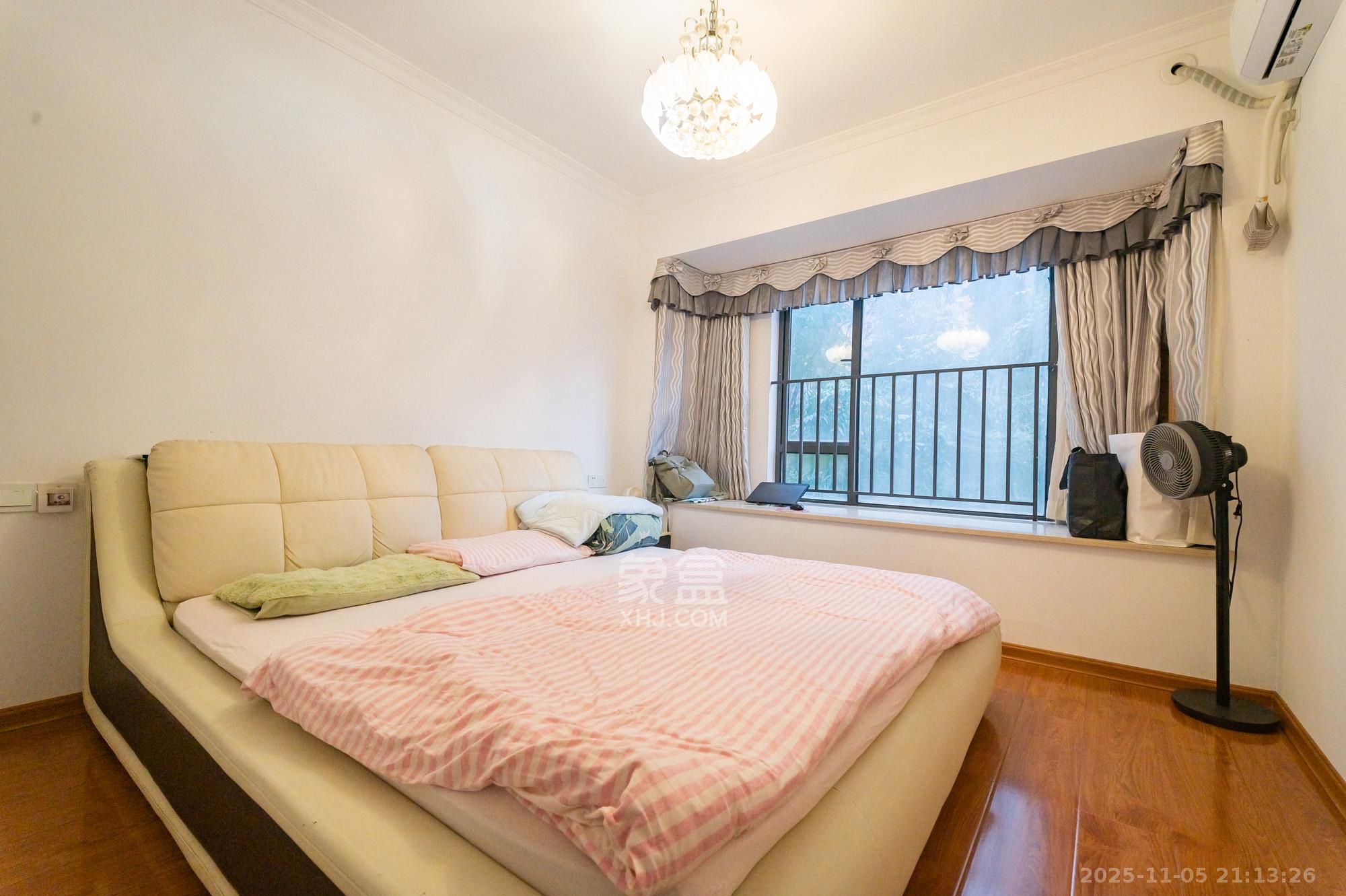 华润凤凰城二期 3室2厅1卫 73.0万 华润凤凰城二期 3室2厅1卫 73.0万卧室