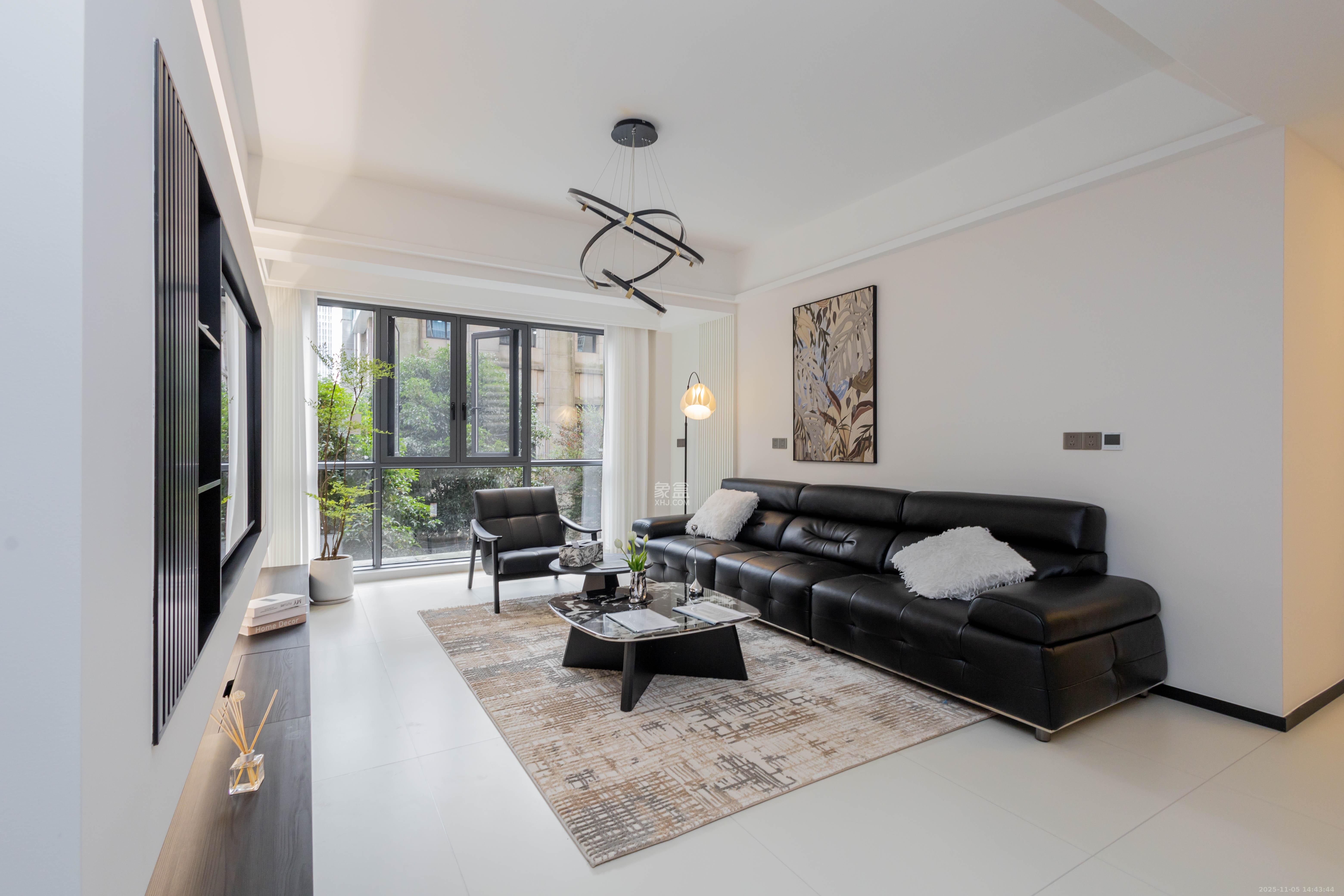 紫御江山  1室0厅0卫    92.8万客厅