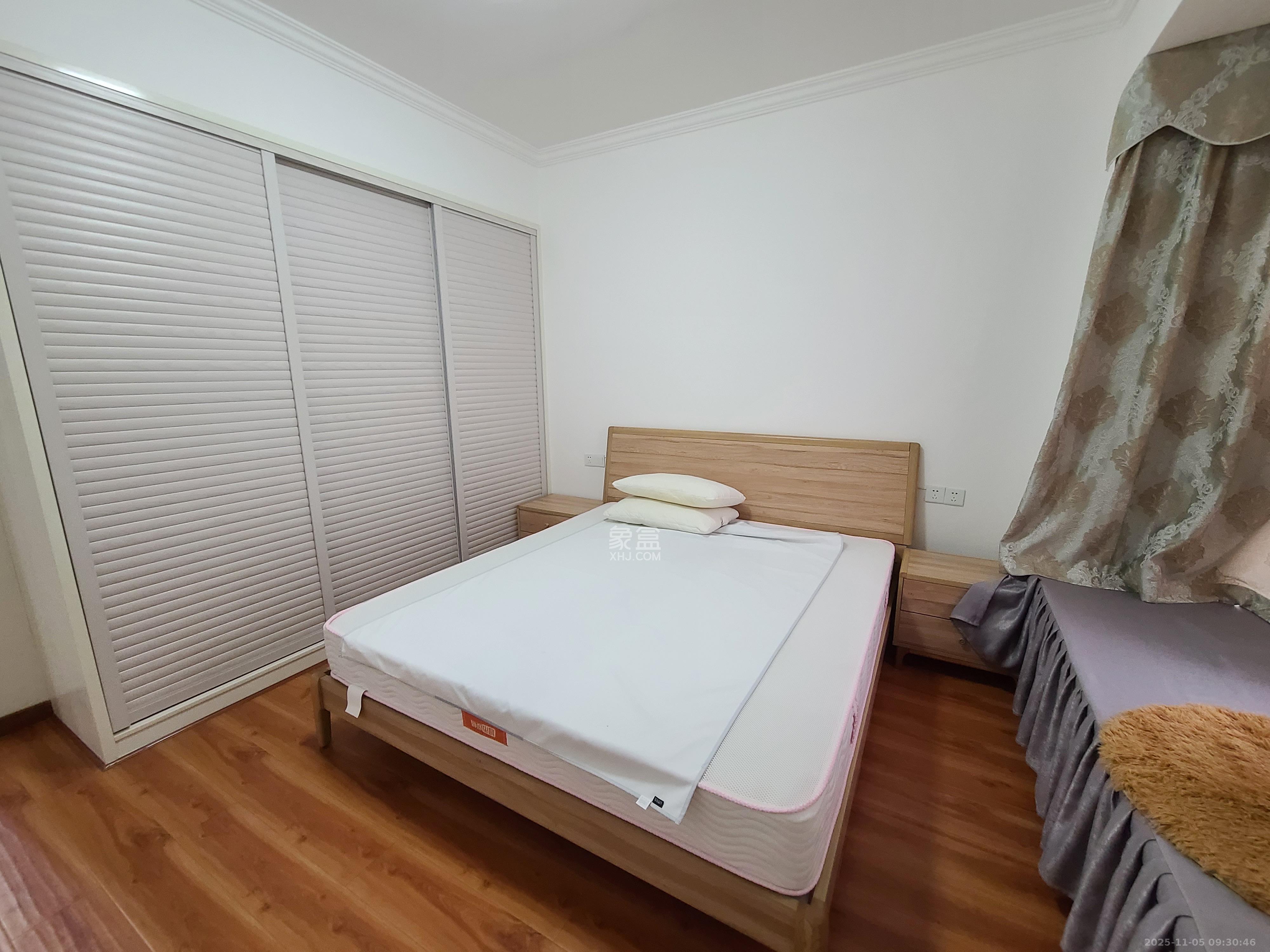 麓谷星辰  2室2厅1卫    2300.0元/月室内图