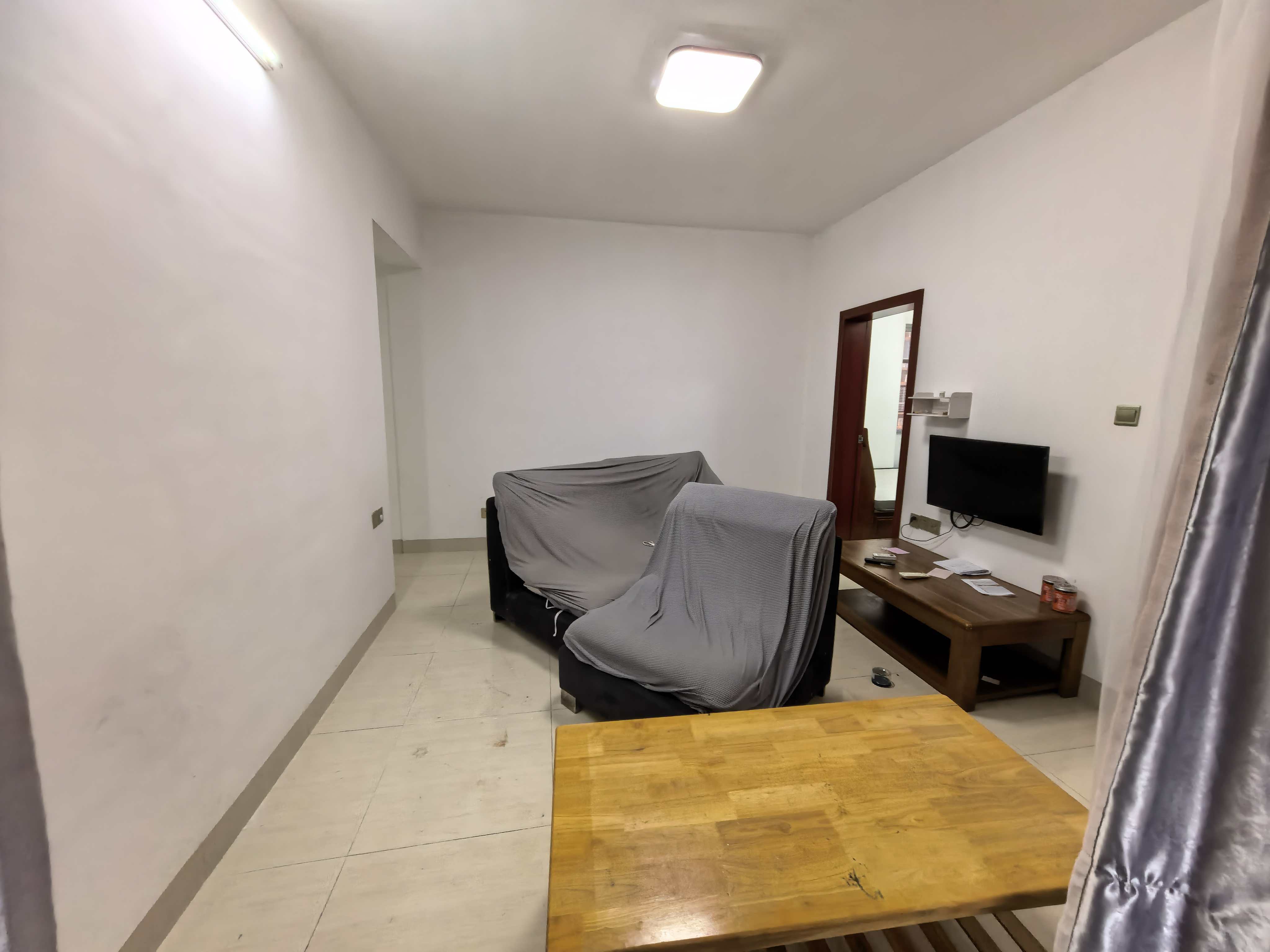 水滨花园二期  3室2厅1卫    2200.0元/月室内图