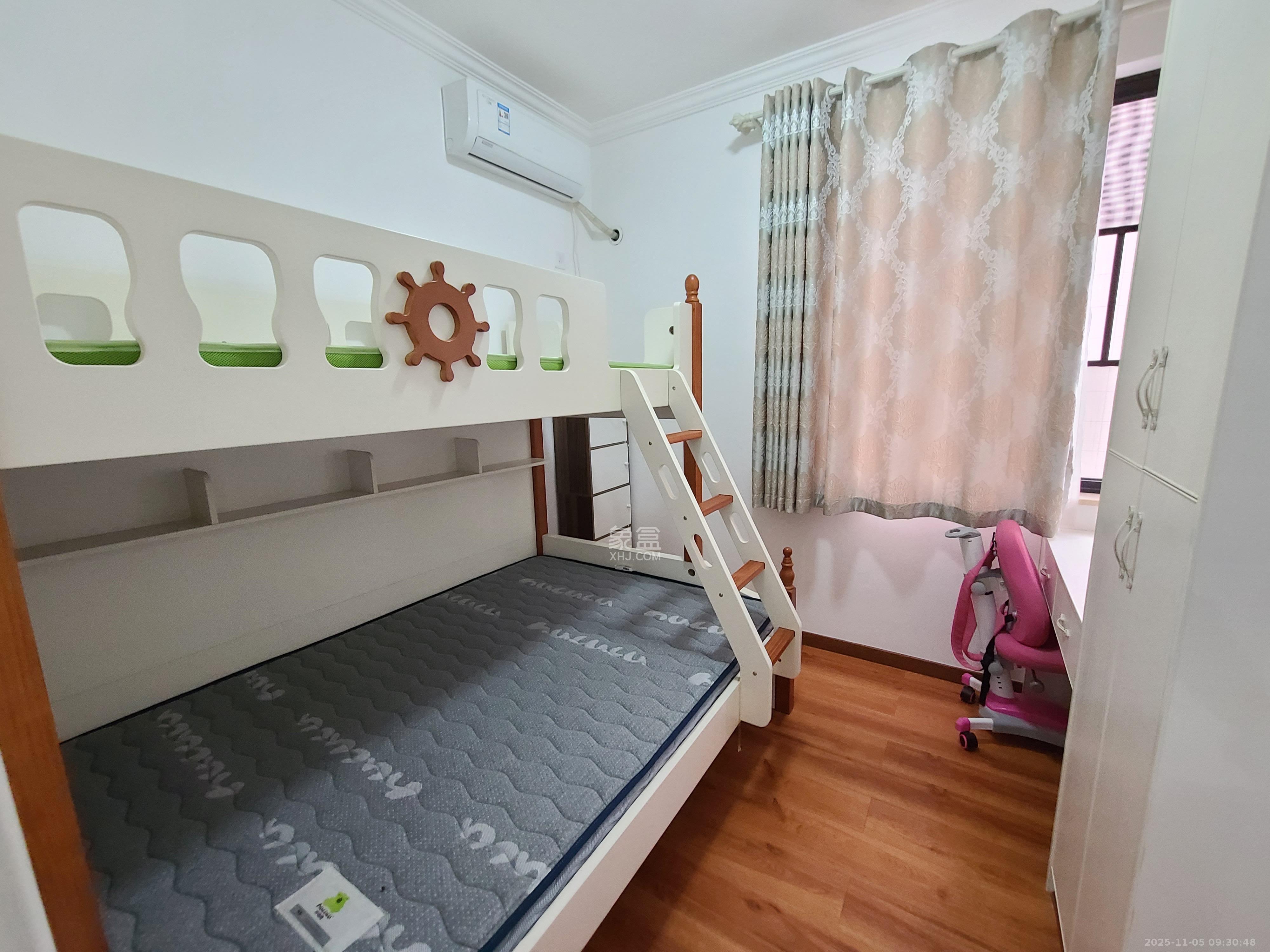 麓谷星辰  2室2厅1卫    2300.0元/月室内图