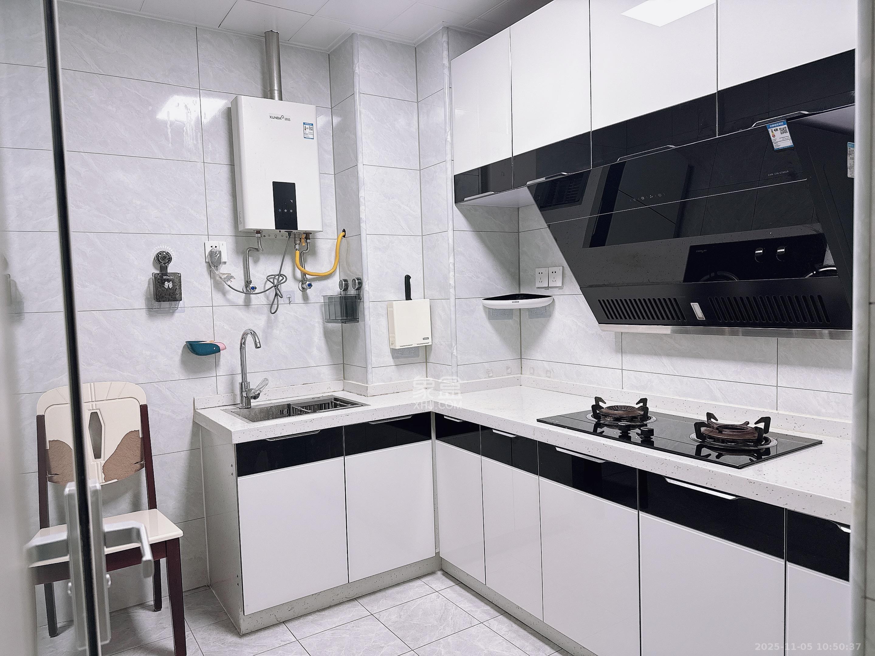 水墨林溪 2室2厅1卫 2300.0元/月 水墨林溪 2室2厅1卫 2300.0元/月室内图