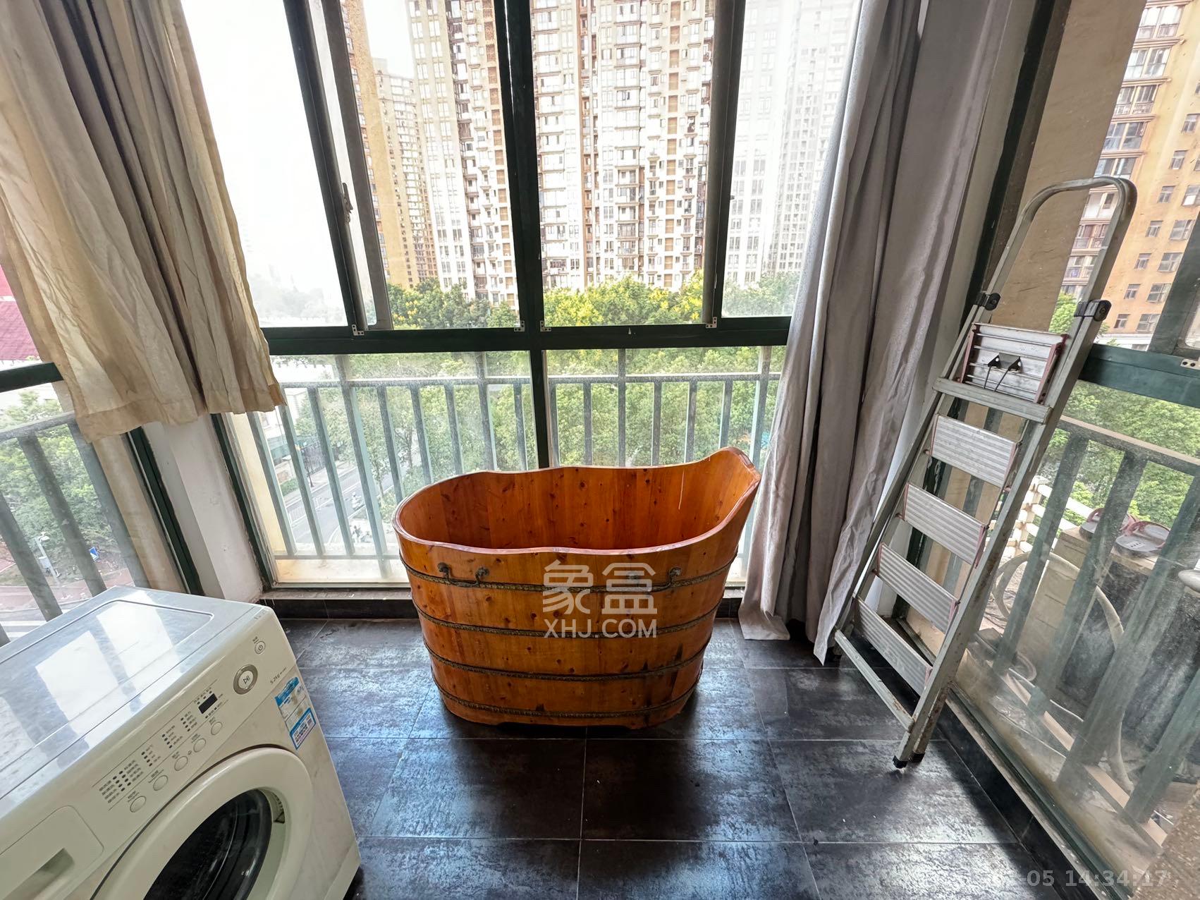 中江国际花城  3室1厅1卫    2700.0元/月室内图