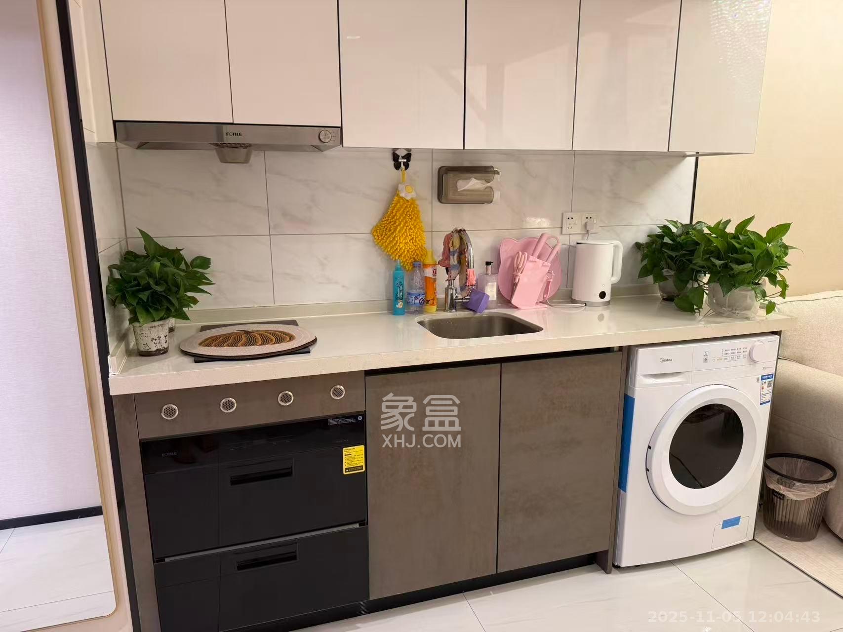 藏珑湖上公馆 1室1厅1卫 3500.0元/月 藏珑湖上公馆 1室1厅1卫 3500.0元/月室内图