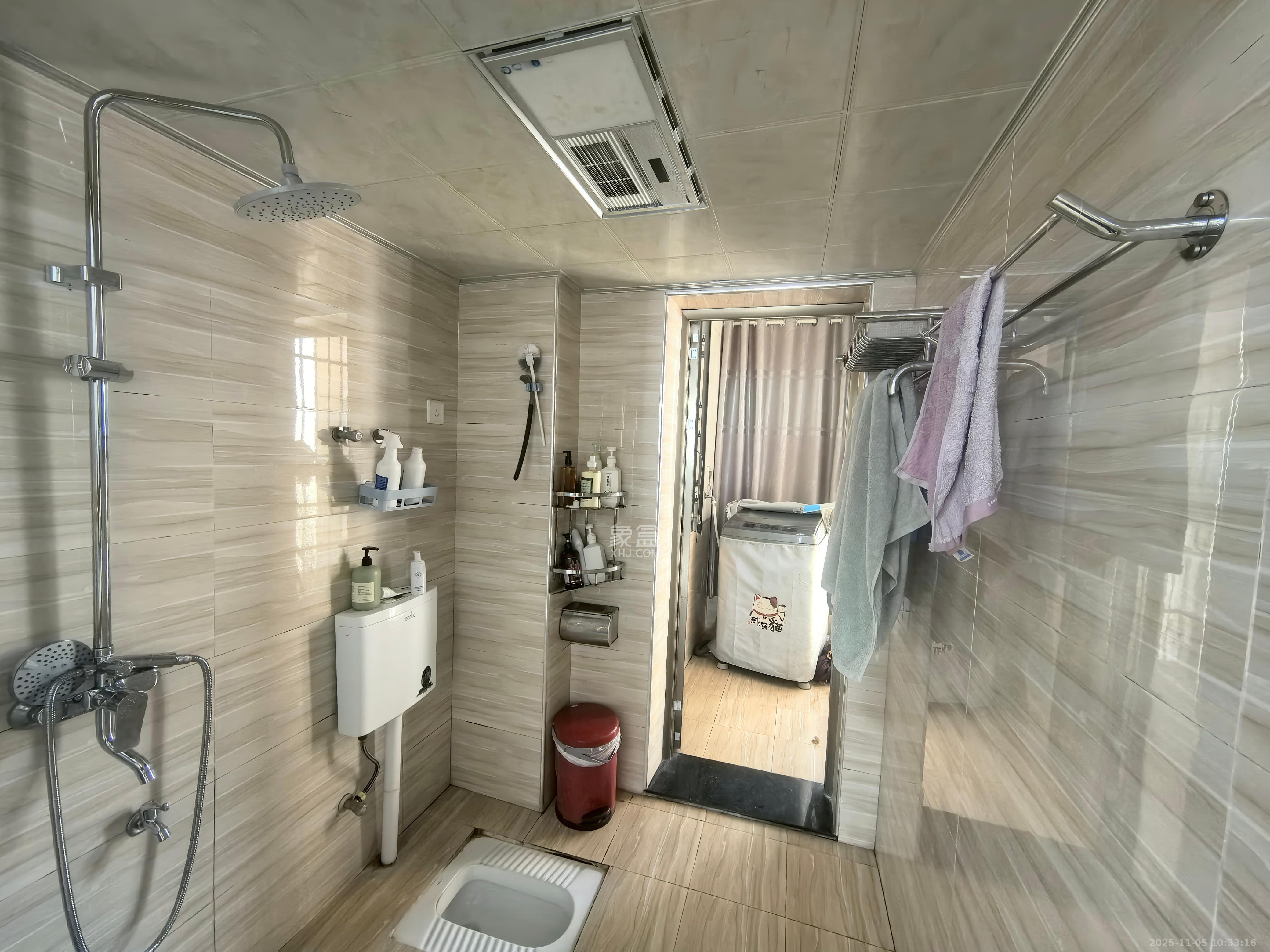 潇湘奥林匹克花园 3室1厅1卫 2600.0元/月 潇湘奥林匹克花园 3室1厅1卫 2600.0元/月室内图