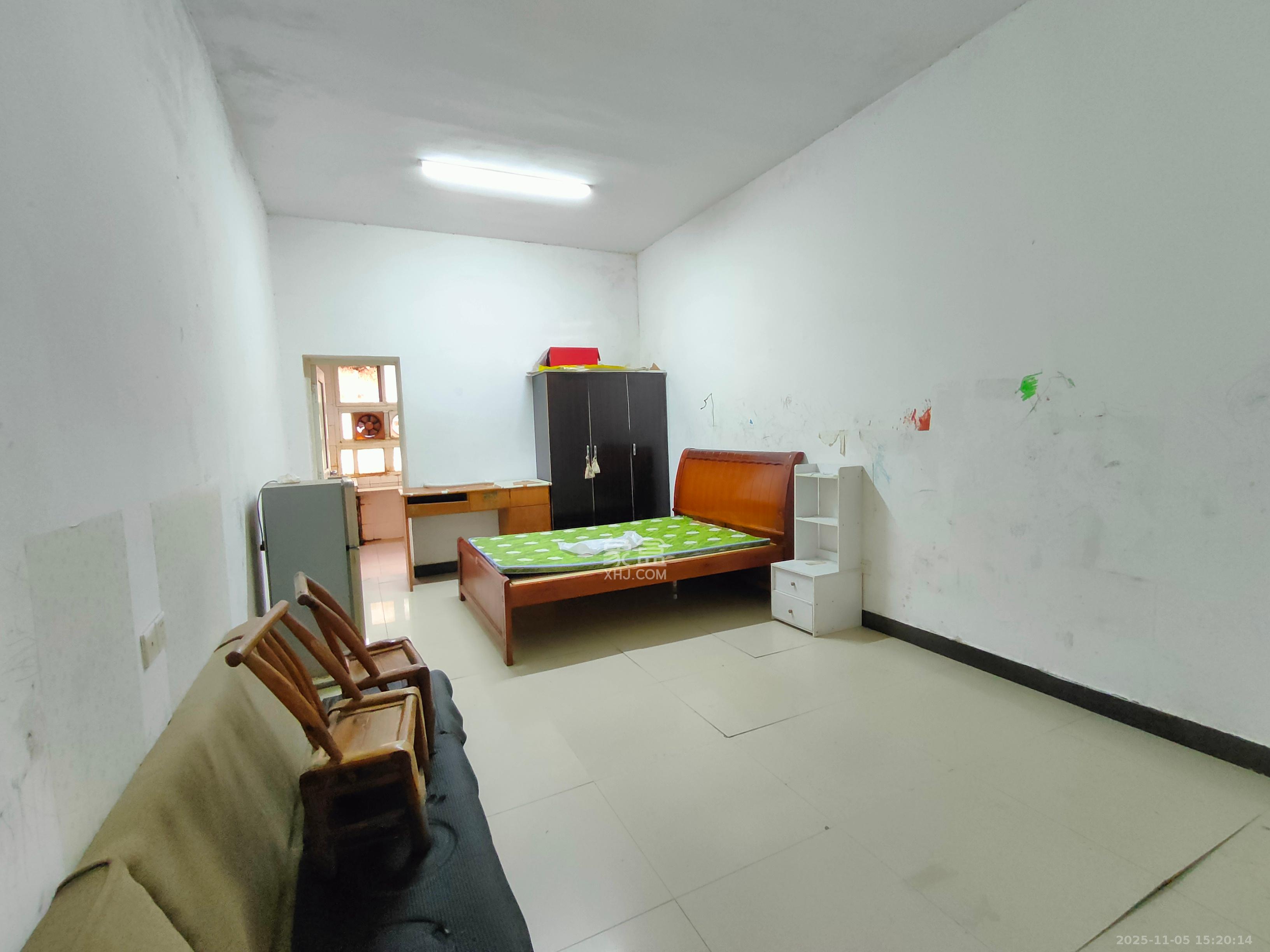 中建五局信和苑二区  1室0厅0卫    600.0元/月