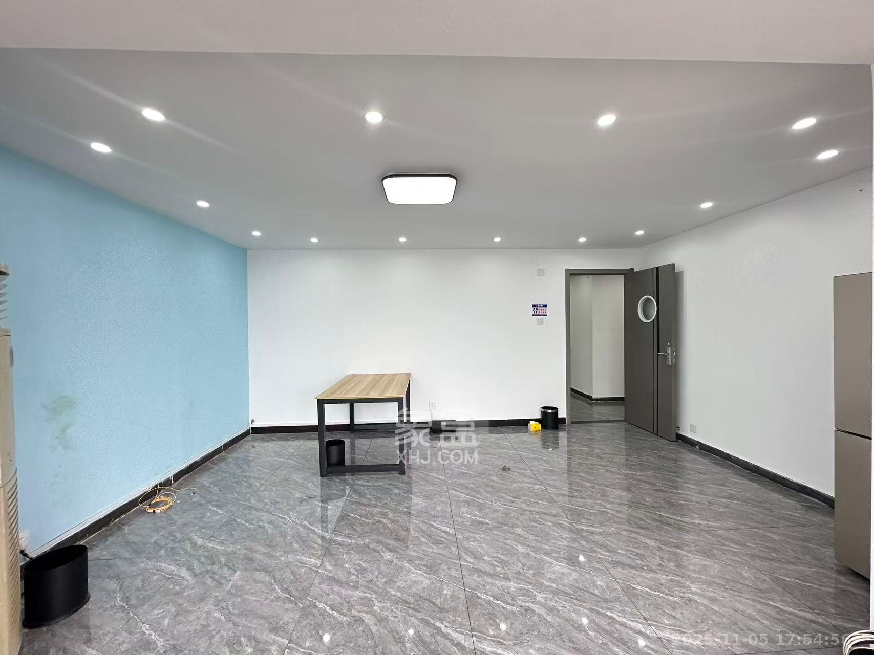 高桥现代商贸城 4室2厅2卫 4500.0元/月 高桥现代商贸城 4室2厅2卫 4500.0元/月室内图