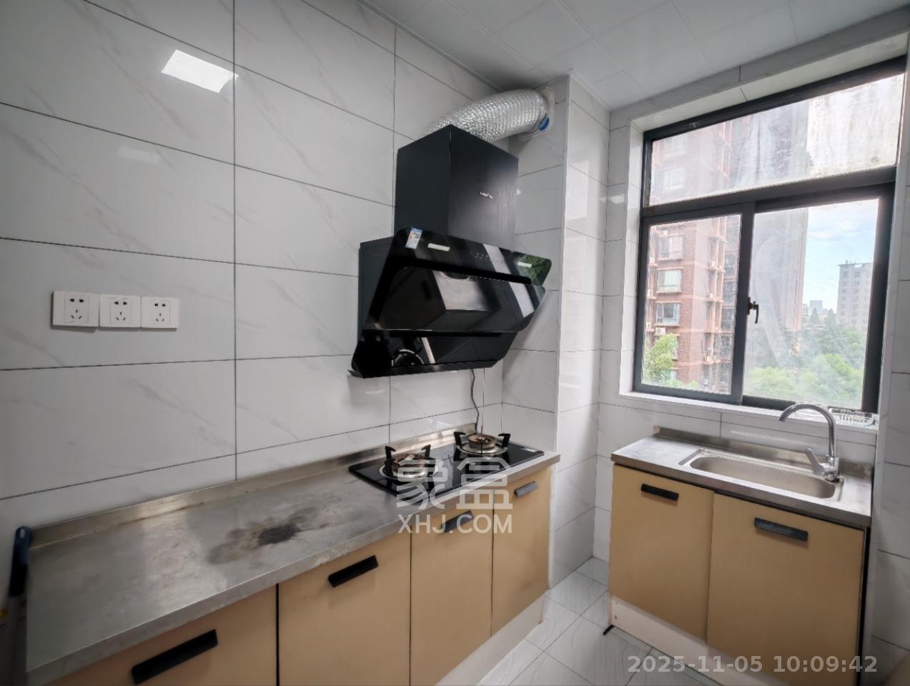 恒盛世家 3室2厅2卫 2300.0元/月 恒盛世家 3室2厅2卫 2300.0元/月室内图