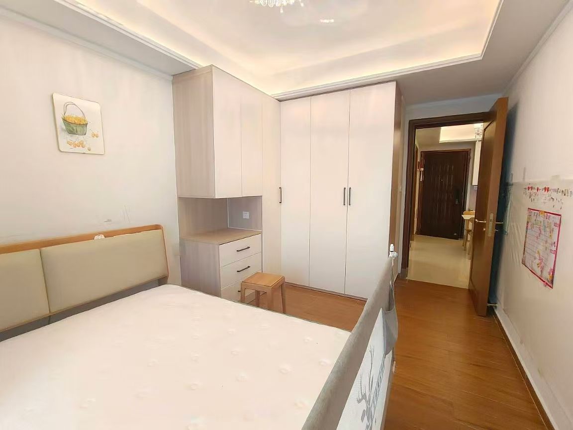 恒大美丽沙天璟湾  1室2厅1卫    2500.0元/月