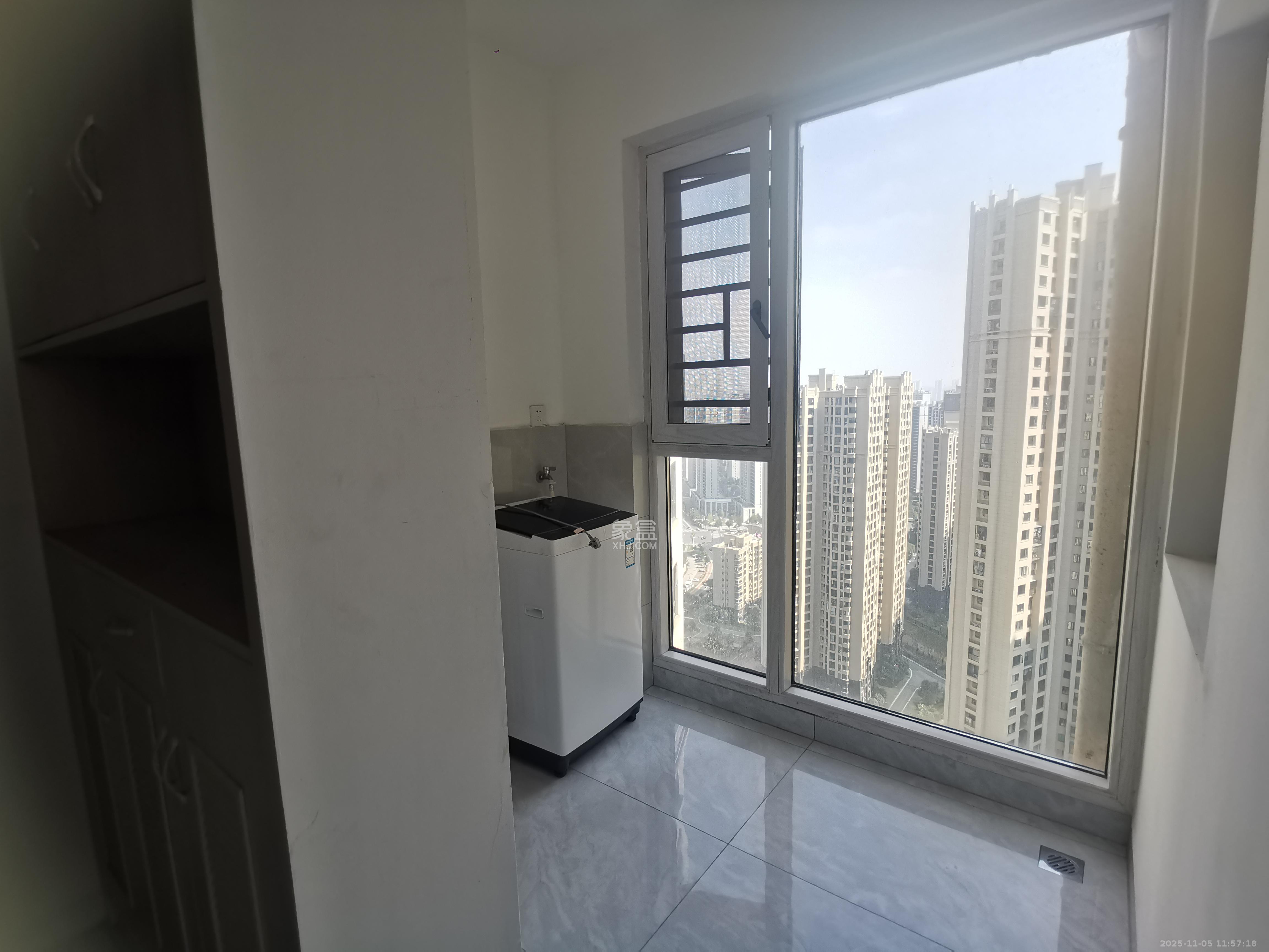 明发阅江悦府 3室2厅1卫 2200.0元/月 明发阅江悦府 3室2厅1卫 2200.0元/月室内图