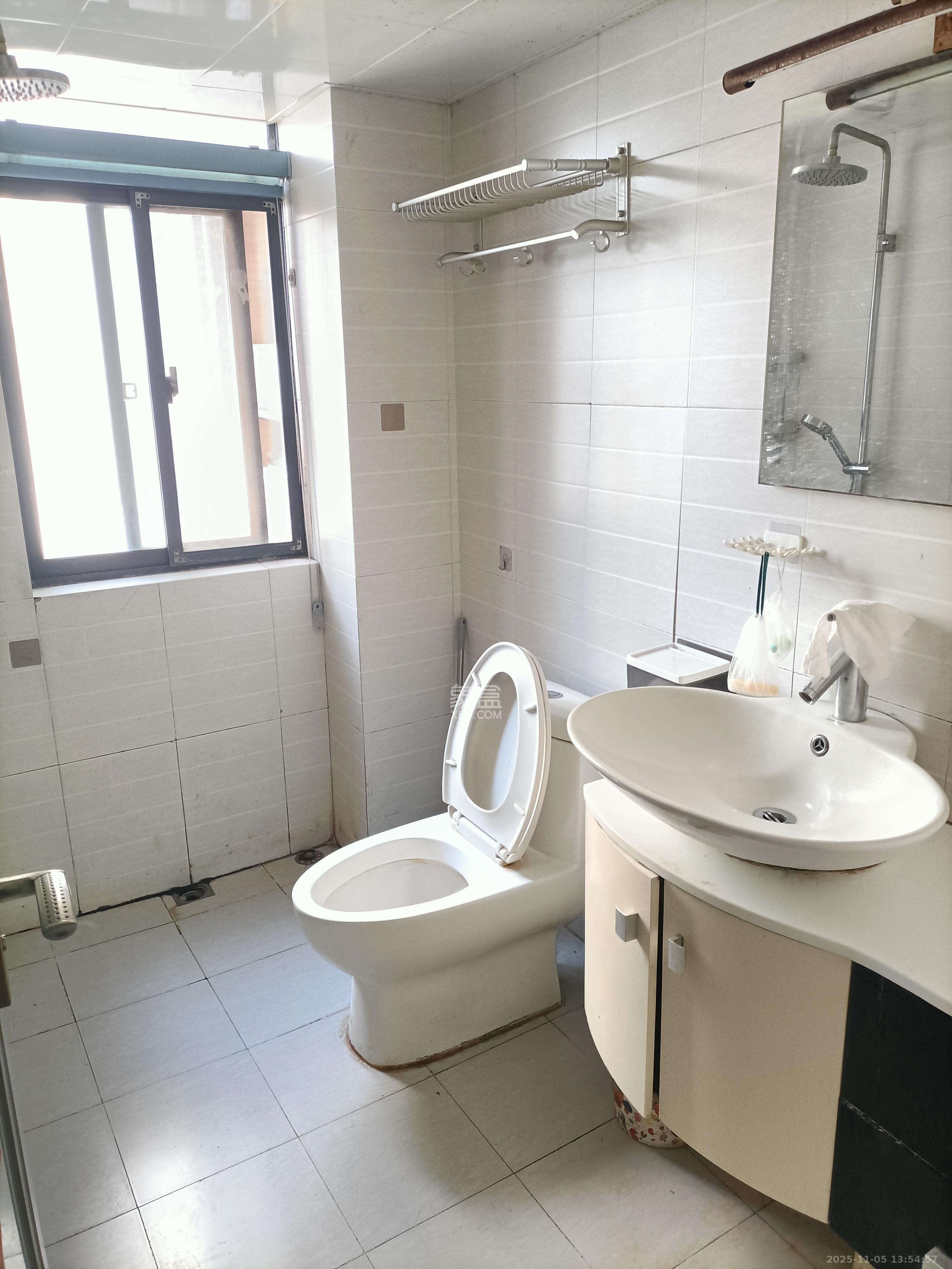 天骄福邸  2室1厅1卫    2600.0元/月室内图