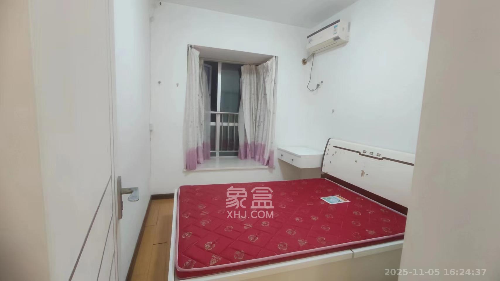 左岸右岸  2室1厅1卫    2100.0元/月室内图