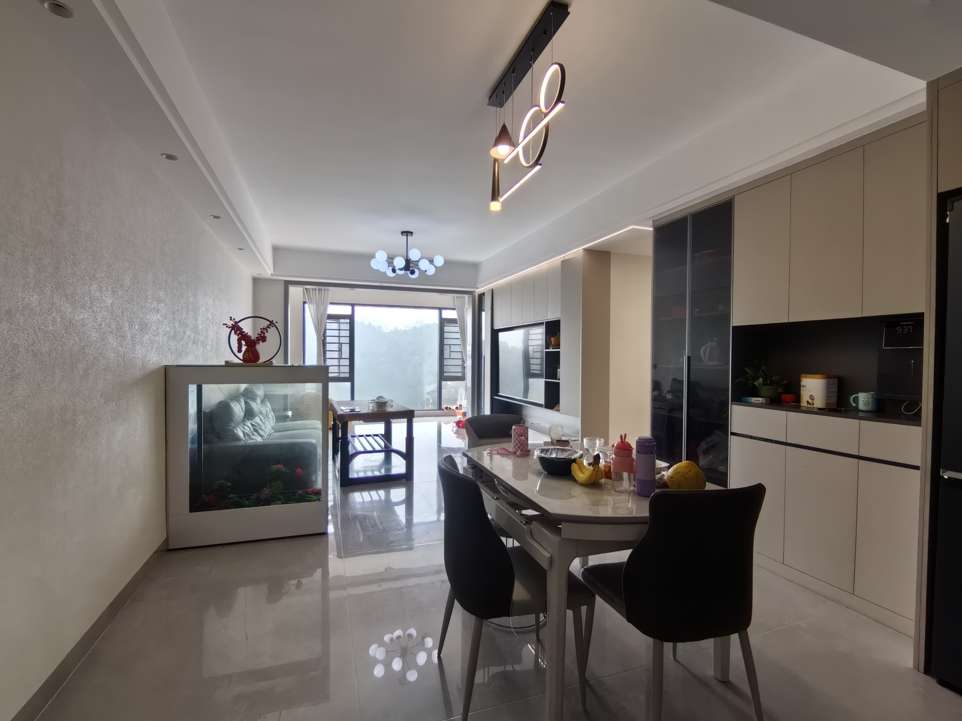 德桂园书香苑 1室0厅0卫 79.8万 德桂园书香苑 1室0厅0卫 79.8万客厅