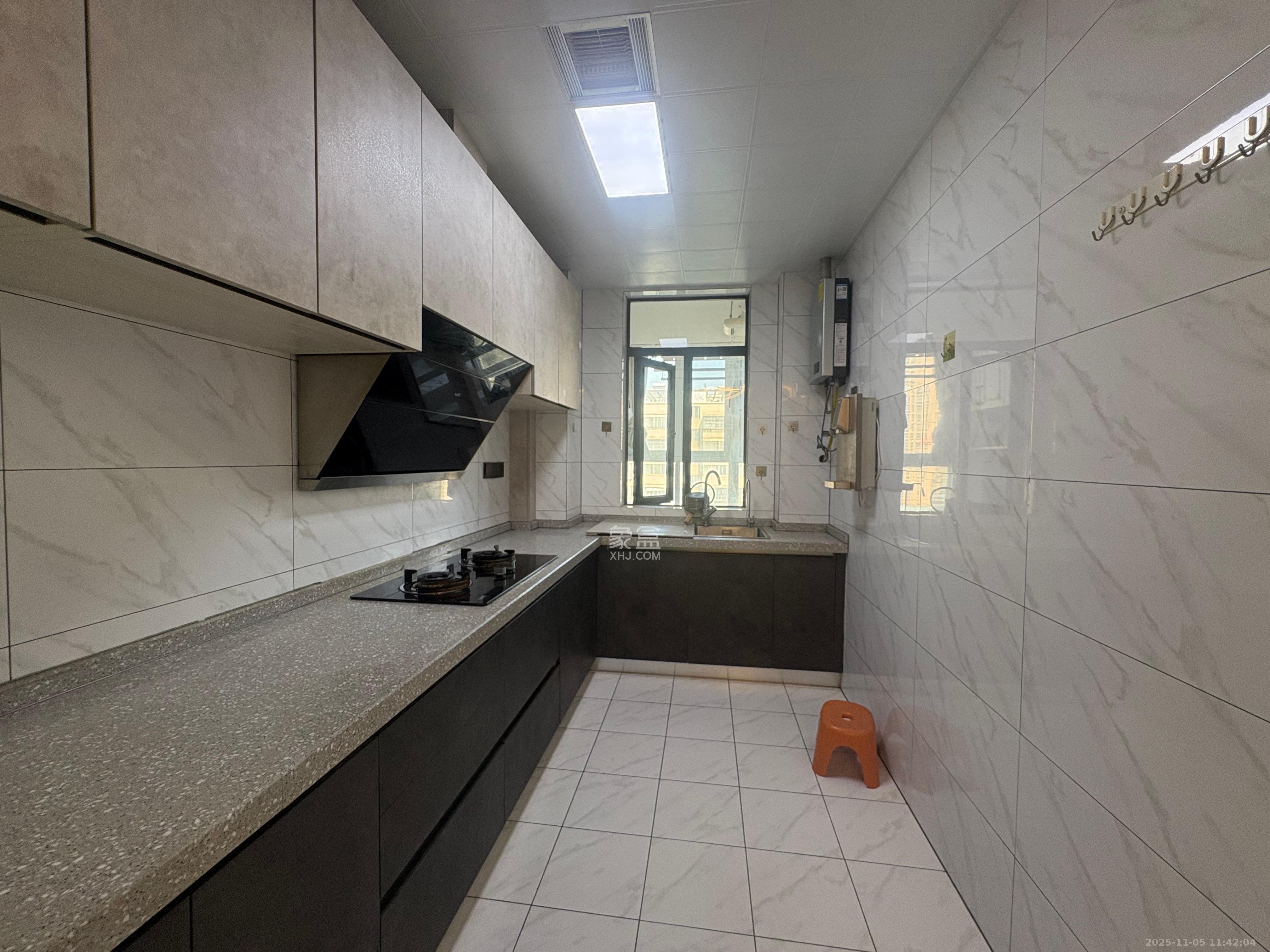 96301部队小区 4室2厅2卫 2800.0元/月 96301部队小区 4室2厅2卫 2800.0元/月室内图