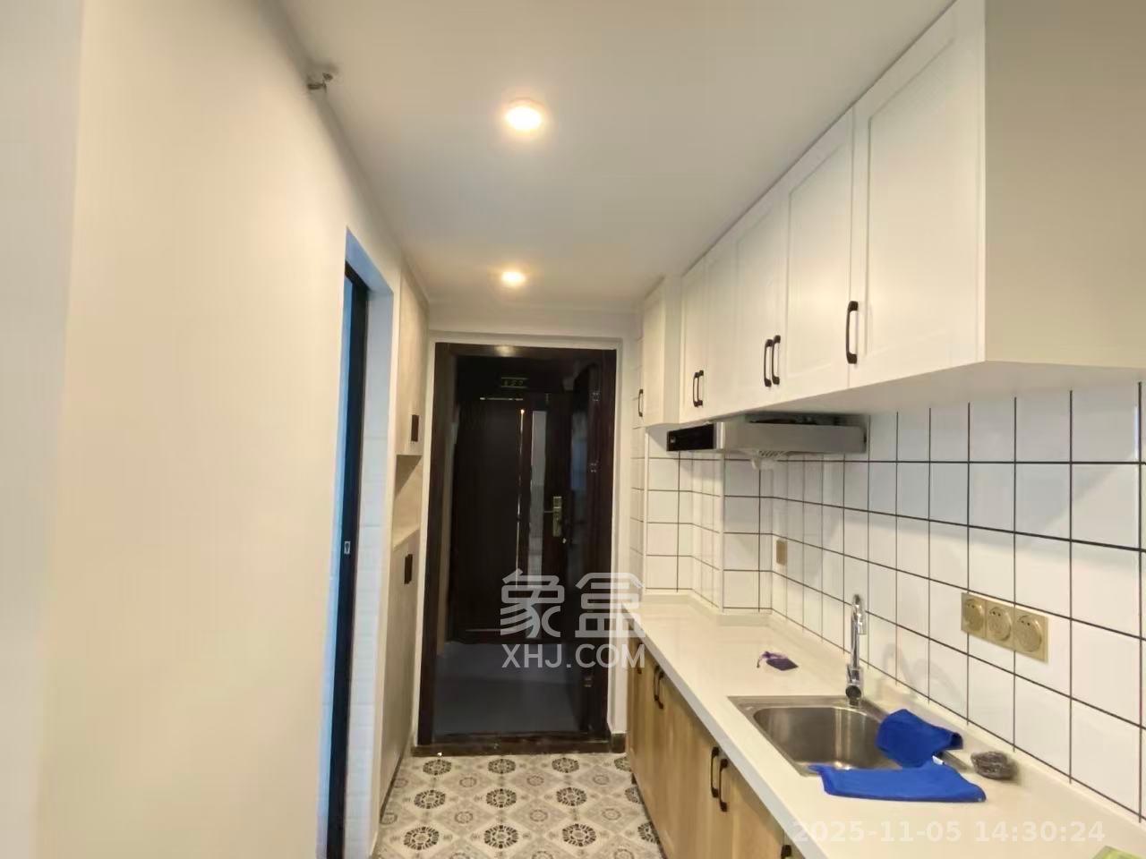 东盈商业广场（华泉城市广场）  1室1厅1卫    2200.0元/月室内图