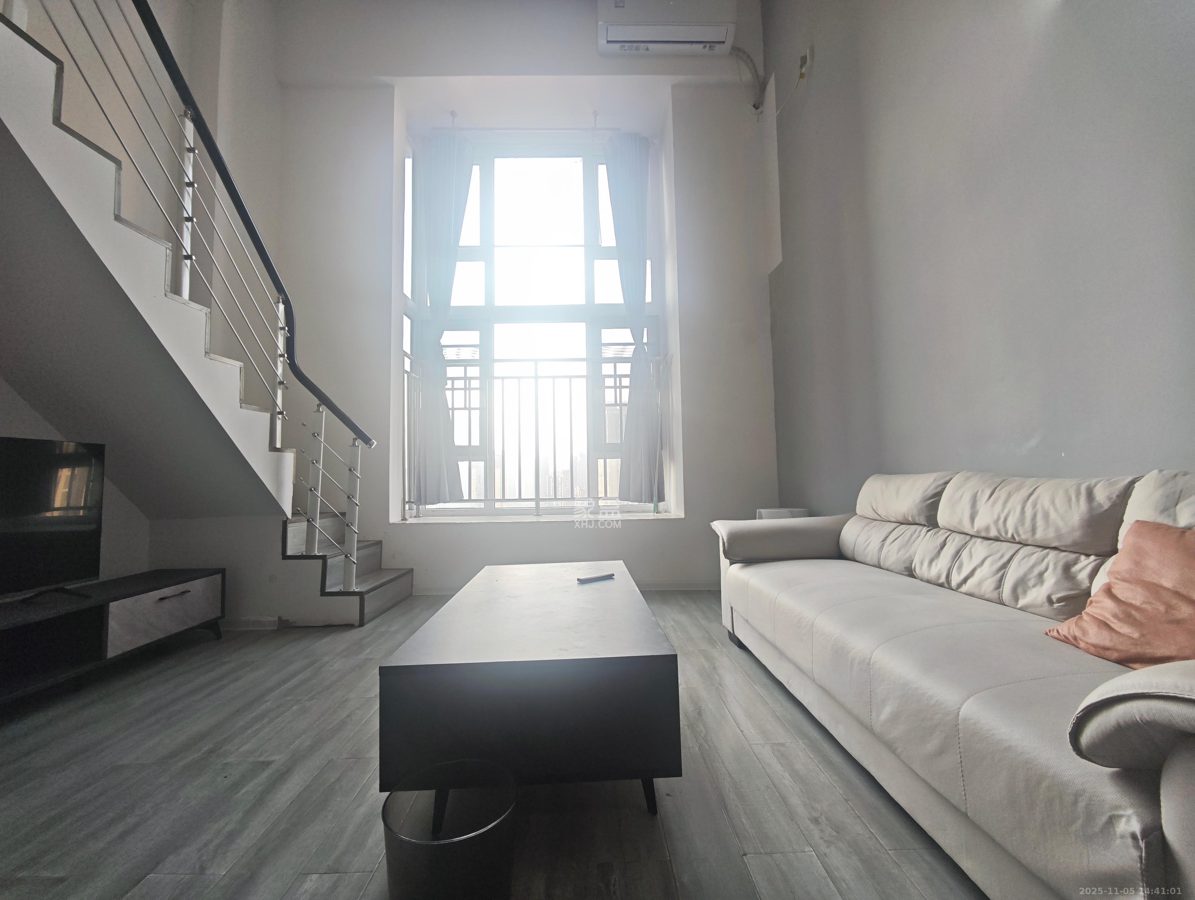 芙蓉万国城MOMA（卓越汇富苑）  1室0厅0卫    1500.0元/月室内图