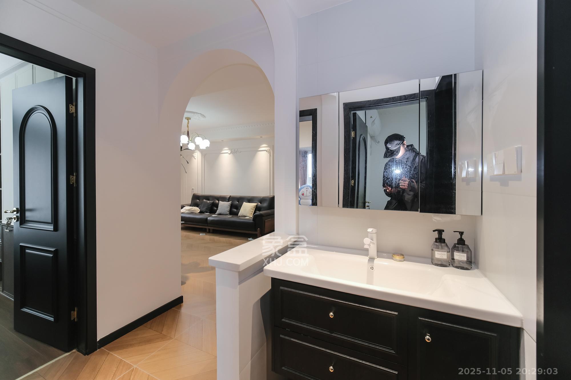 荣盛花语城 2室2厅1卫 85.8万 荣盛花语城 2室2厅1卫 85.8万卫生间