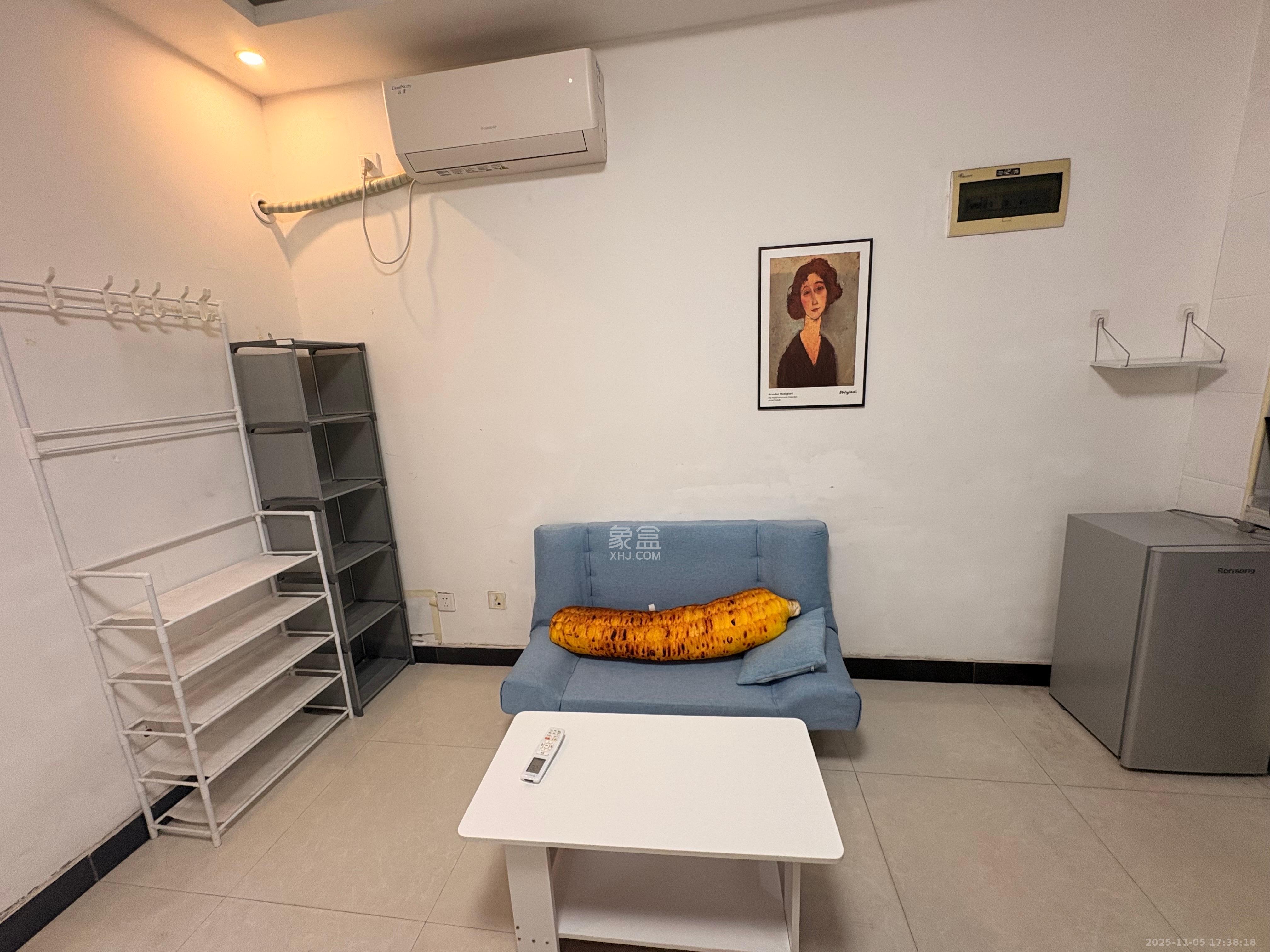 鑫远和城（一、二期）  1室1厅1卫    1250.0元/月室内图