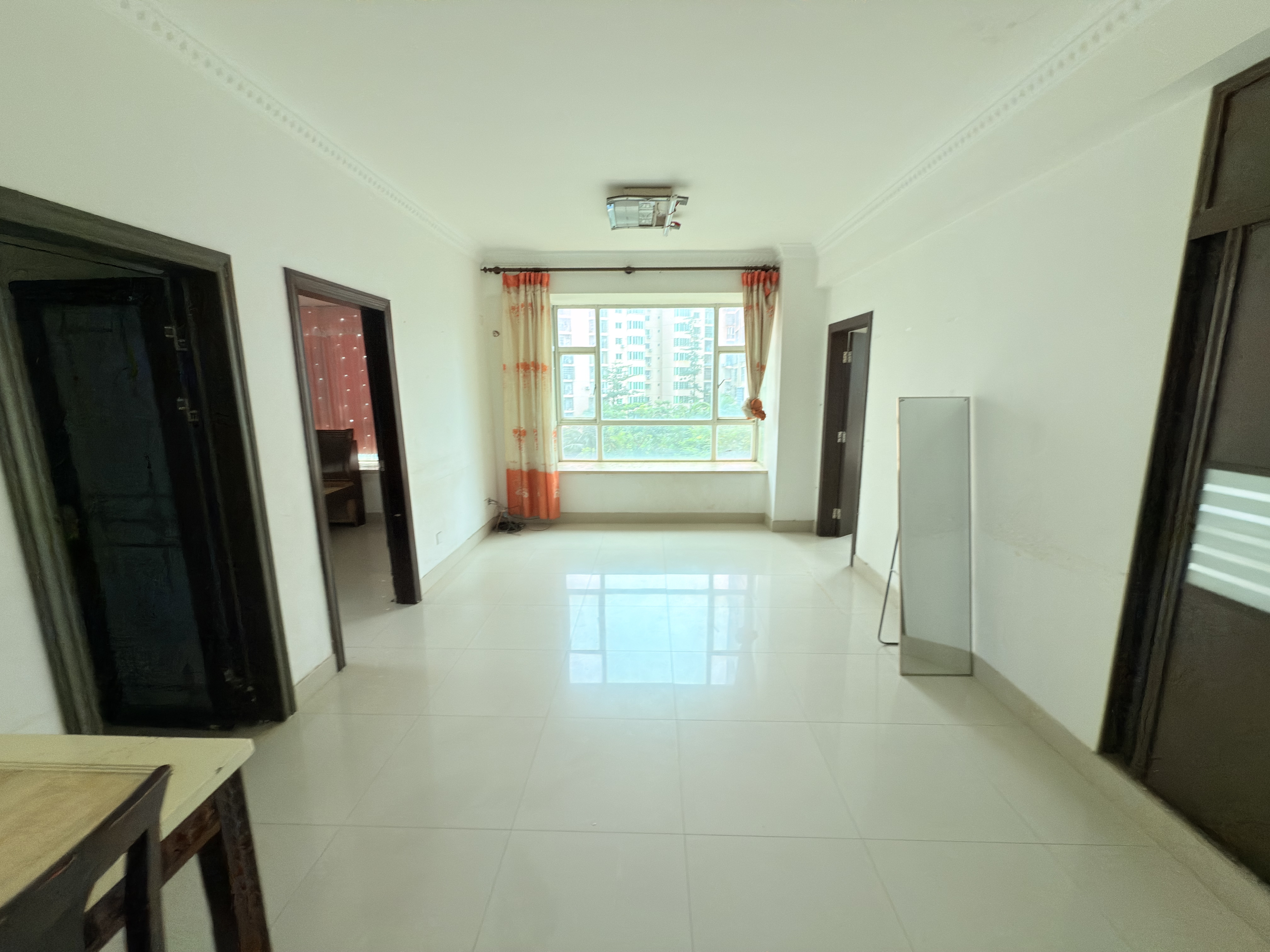 景怡苑  2室2厅1卫    2000.0元/月