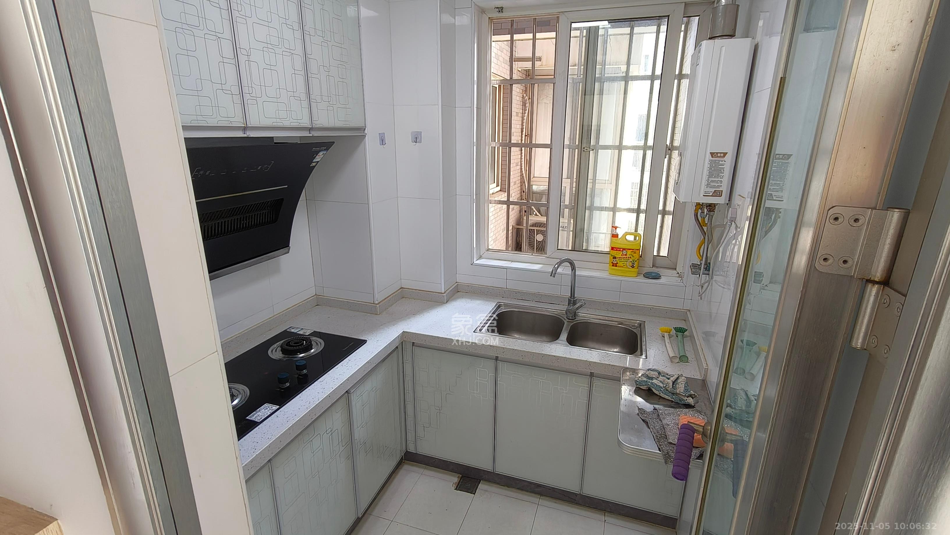 新芙蓉之都  2室2厅1卫    2300.0元/月室内图