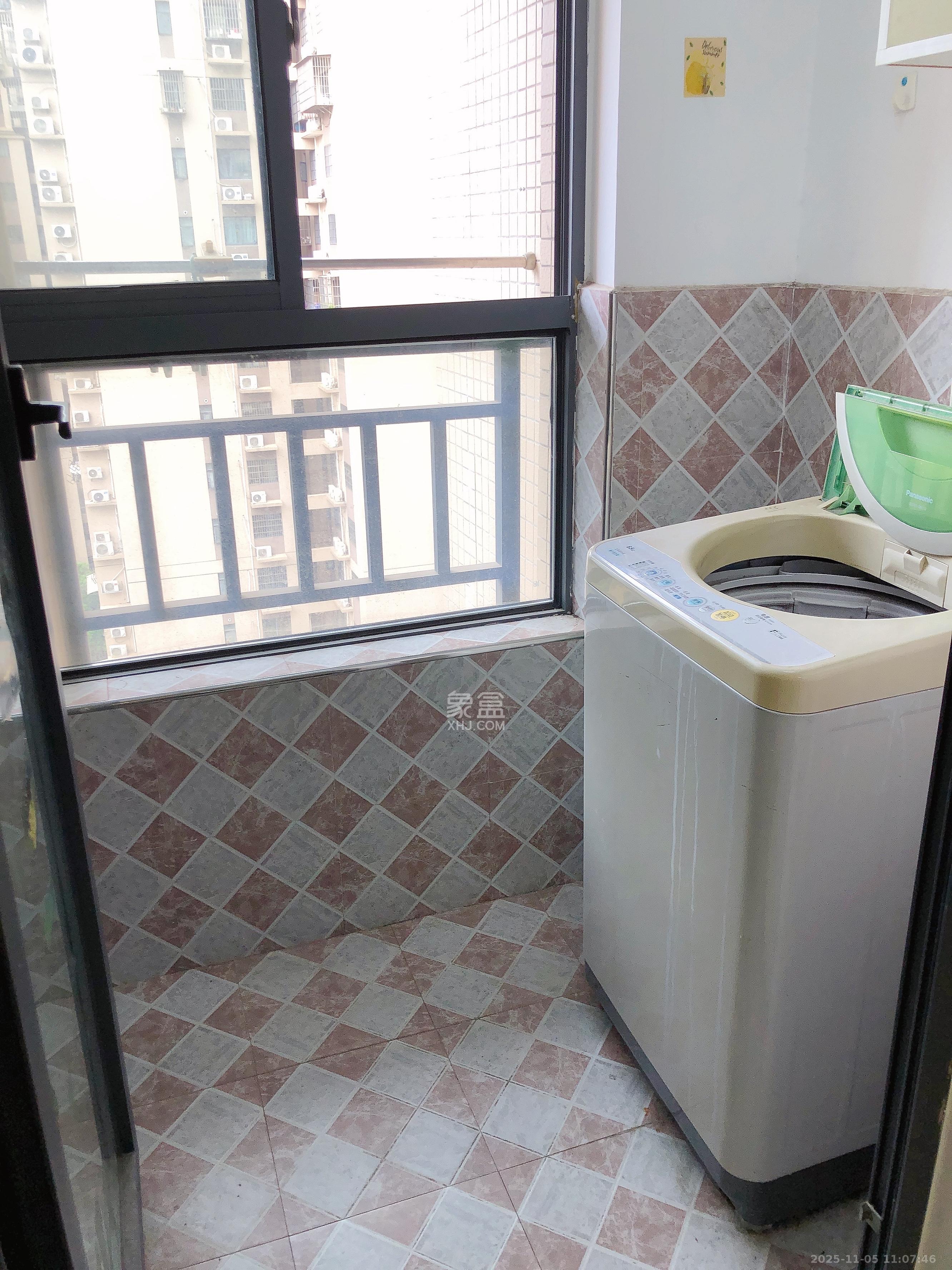 上峰苑(兰亭玥岛) 1室0厅1卫 1500.0元/月 上峰苑(兰亭玥岛) 1室0厅1卫 1500.0元/月室内图