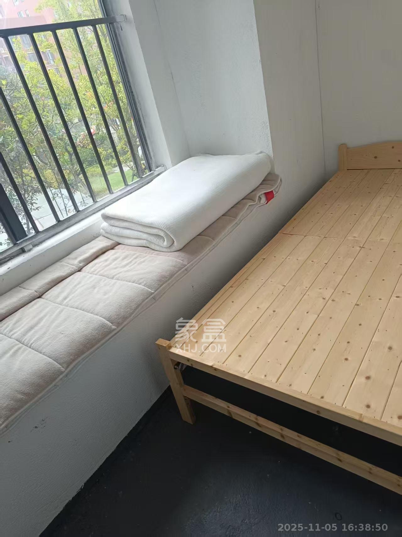 汉唐世家二期 1室0厅0卫 2000.0元/月 汉唐世家二期 1室0厅0卫 2000.0元/月室内图