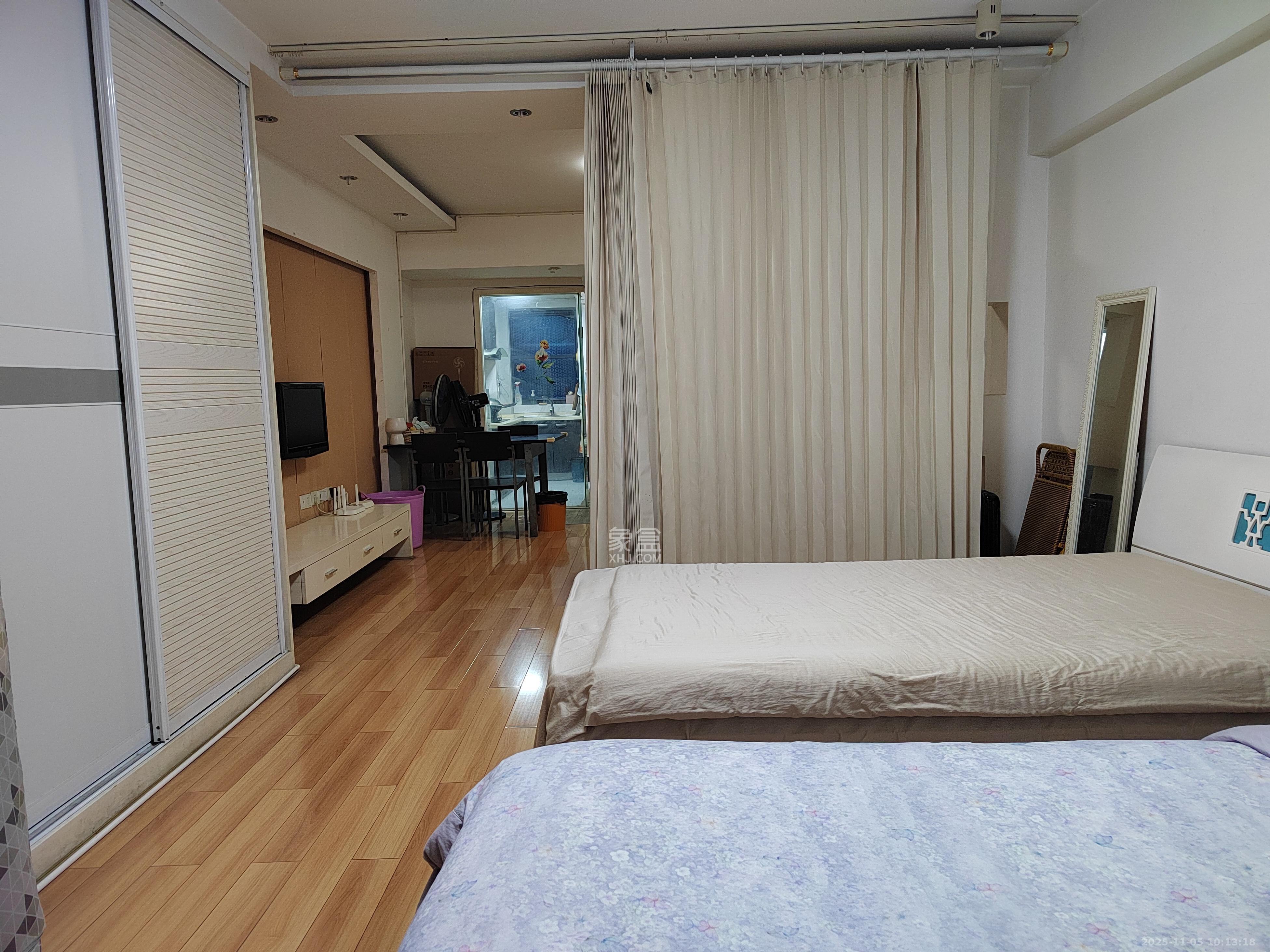 阳光100二期 1室1厅1卫 1600.0元/月 阳光100二期 1室1厅1卫 1600.0元/月室内图