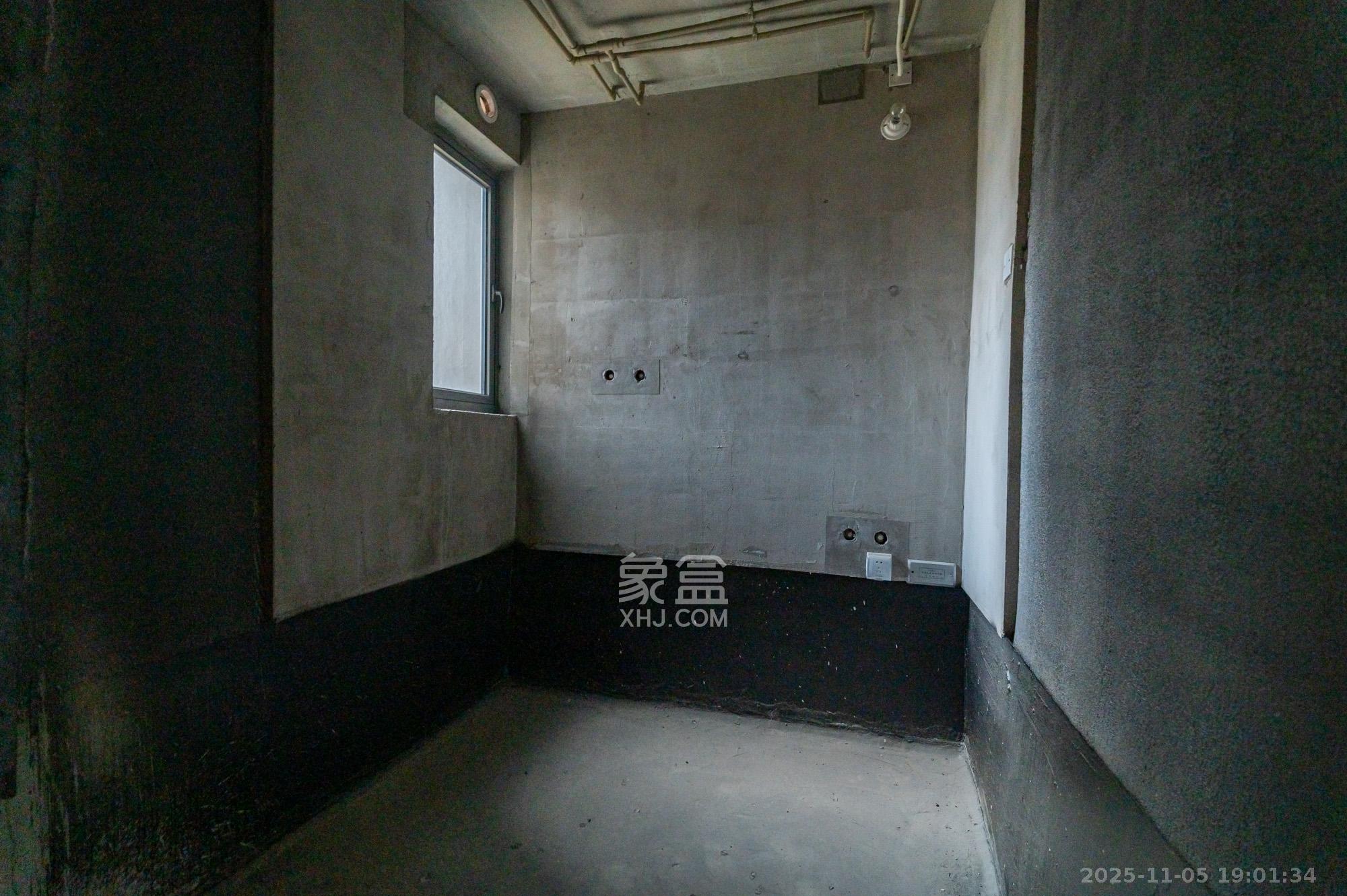 中建悦和城  4室2厅2卫    118.0万其他