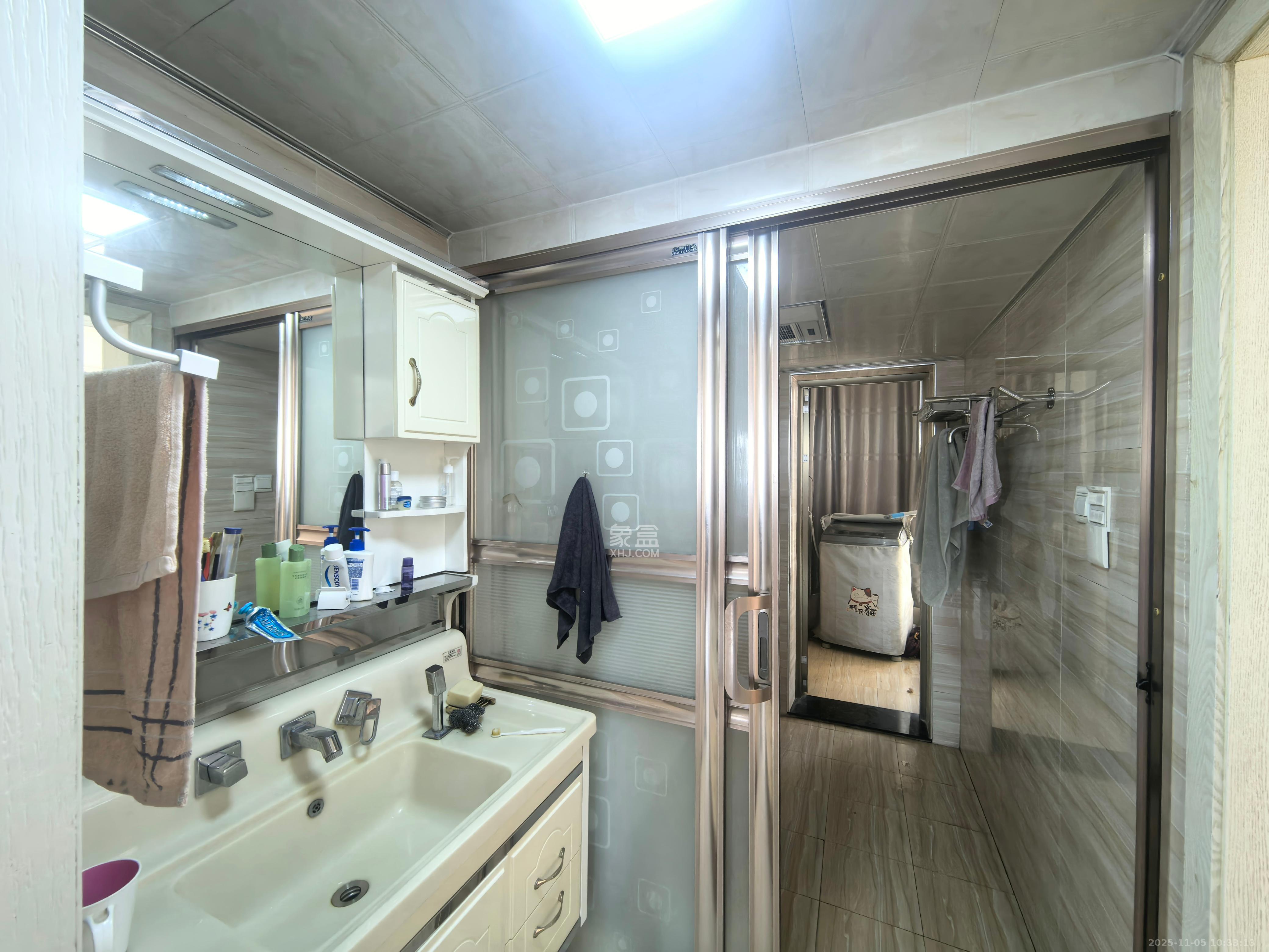 潇湘奥林匹克花园 3室1厅1卫 2600.0元/月 潇湘奥林匹克花园 3室1厅1卫 2600.0元/月室内图