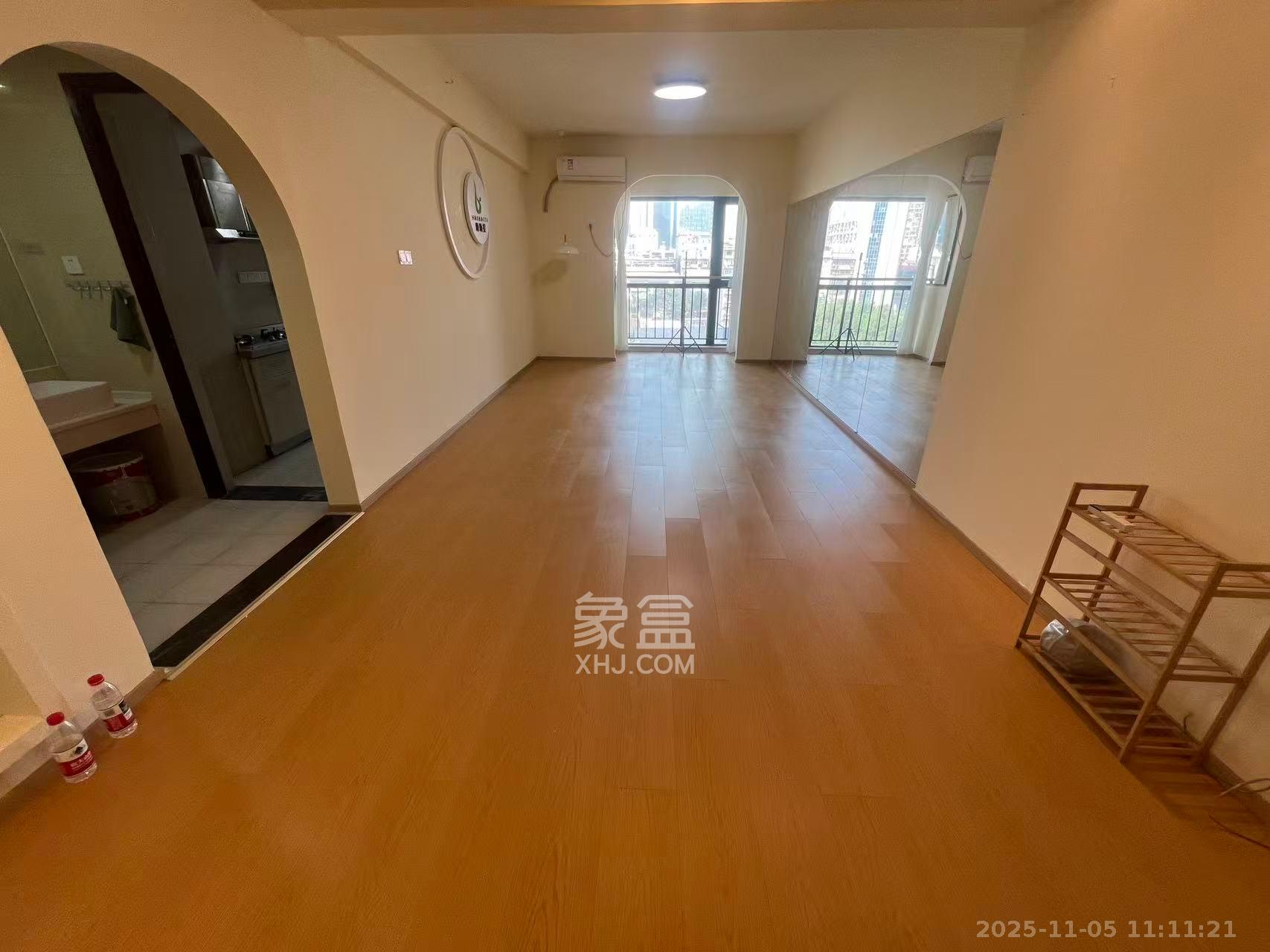 新青年公寓  1室1厅1卫    1700.0元/月