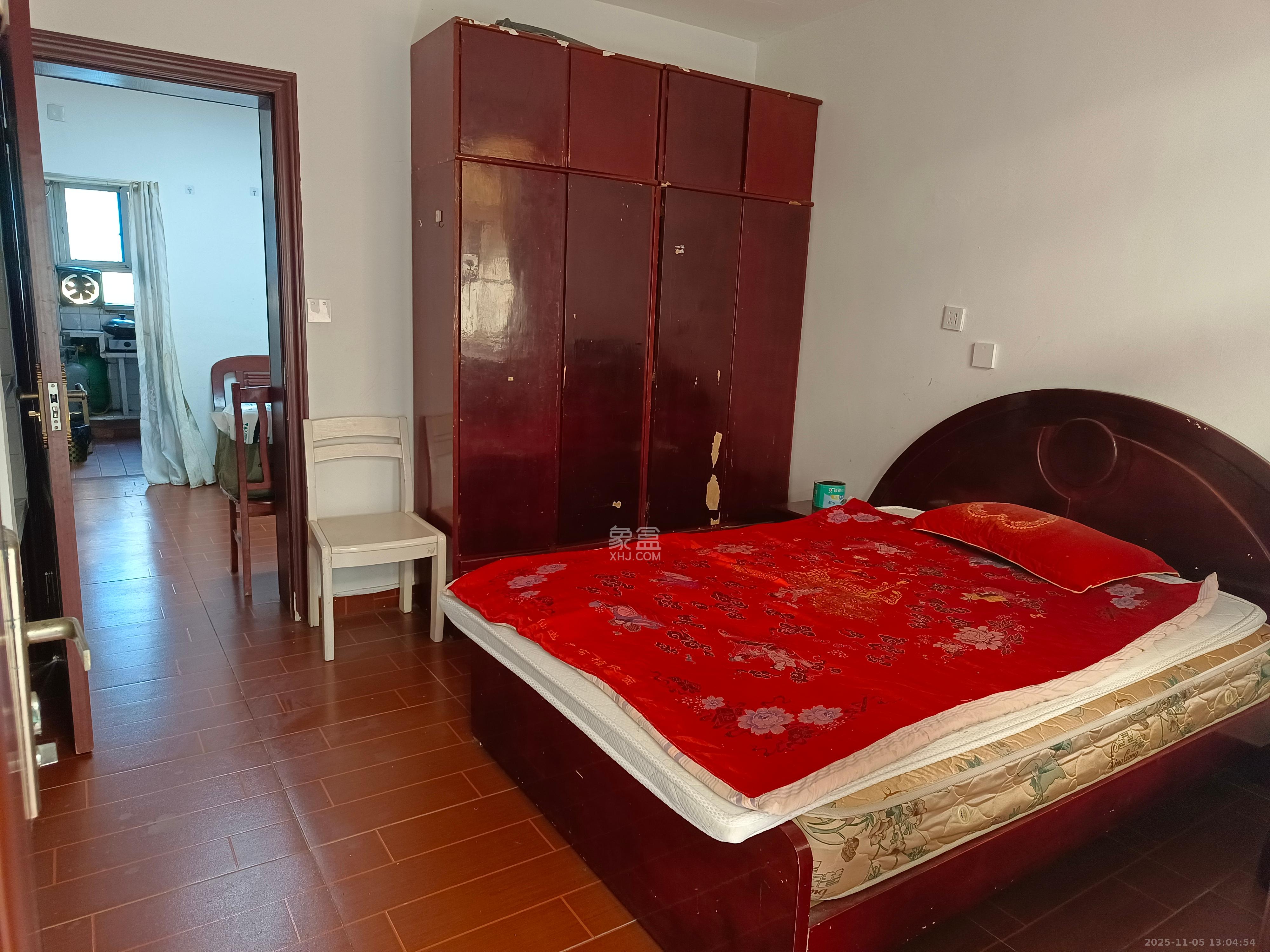 人造板厂宿舍（新河北堤1号）  2室1厅1卫    1600.0元/月室内图