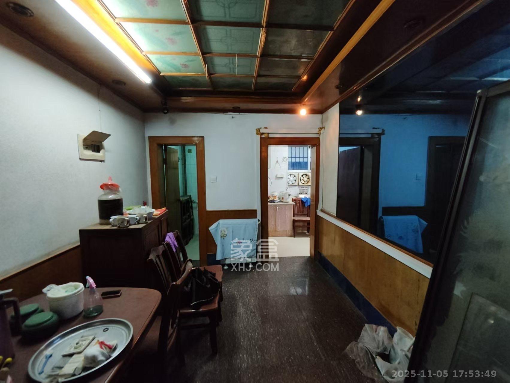 雅泰花园  2室1厅1卫    1800.0元/月室内图