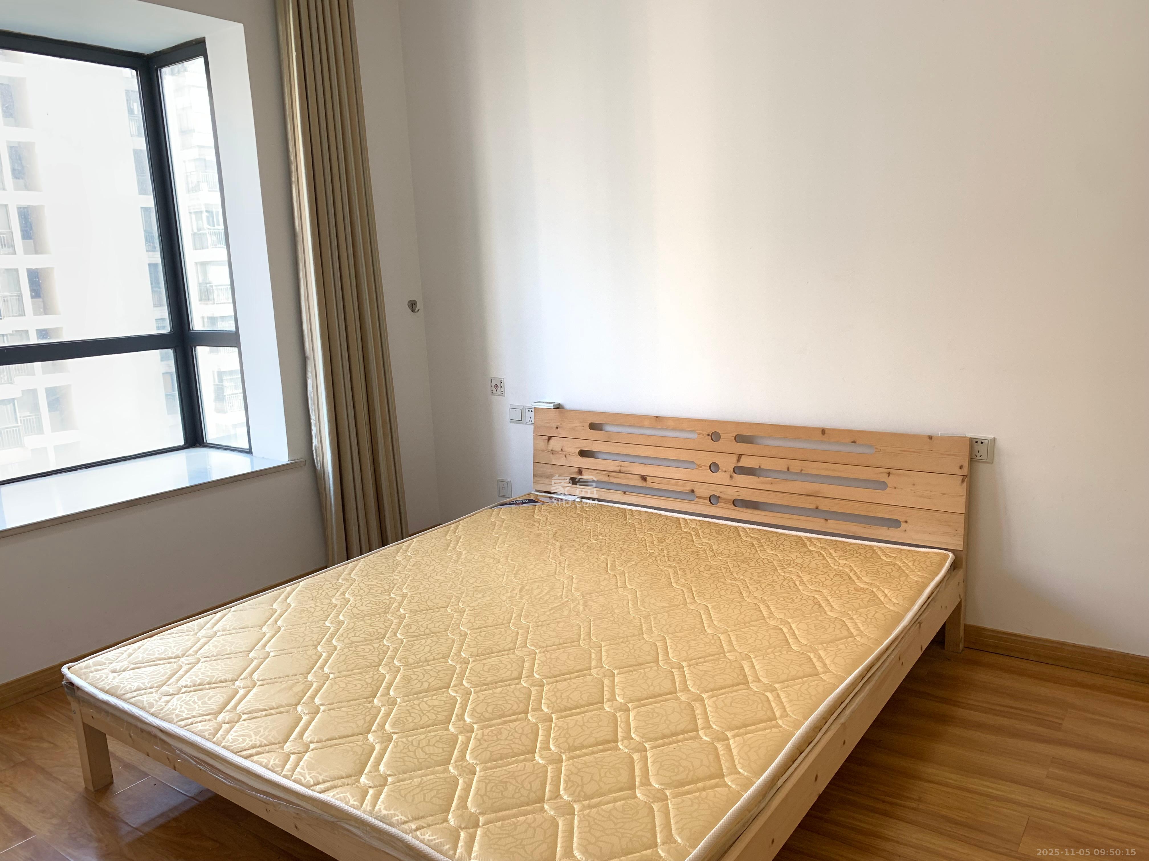 莱茵城  2室2厅1卫    1800.0元/月室内图