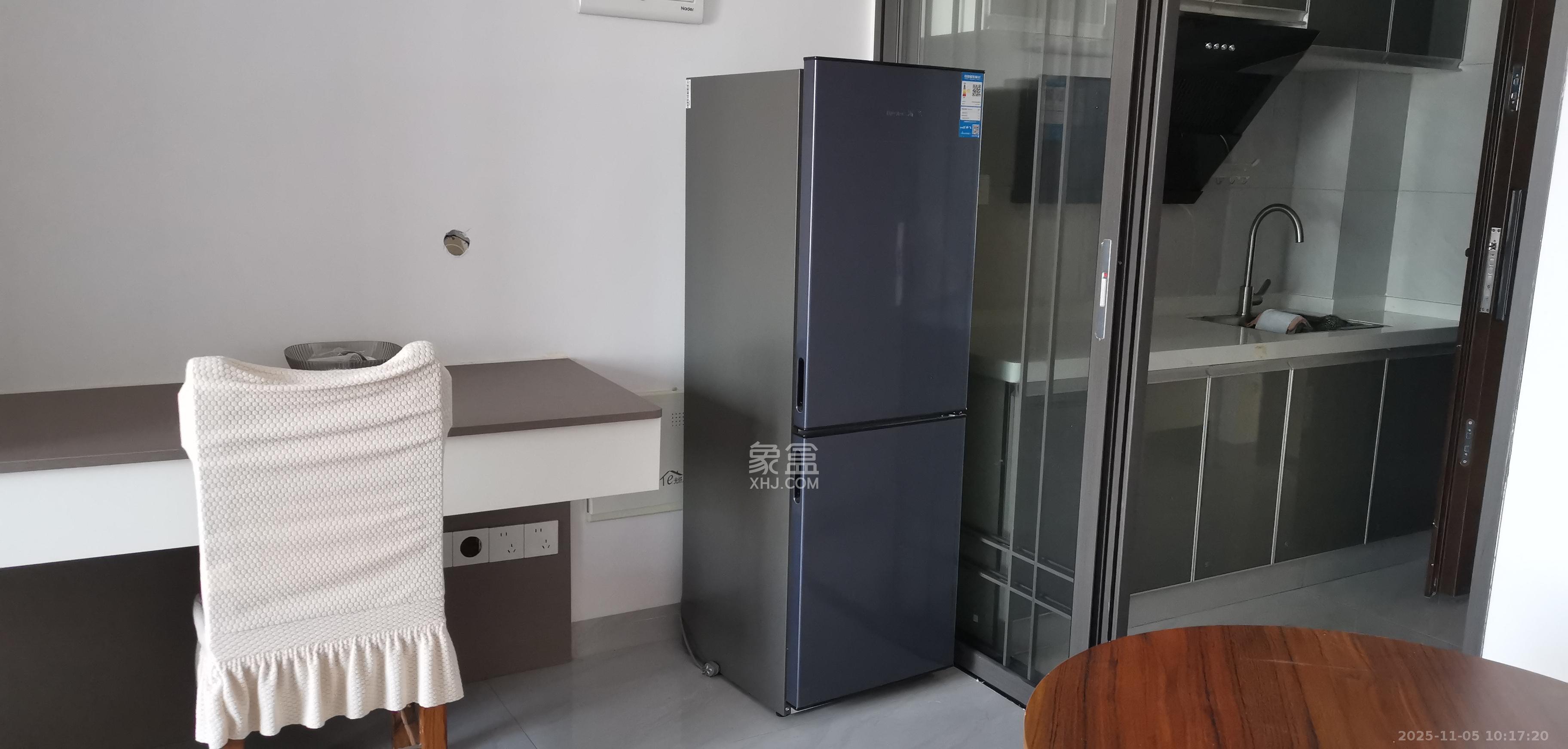 中海珑悦府  1室0厅0卫    1300.0元/月室内图