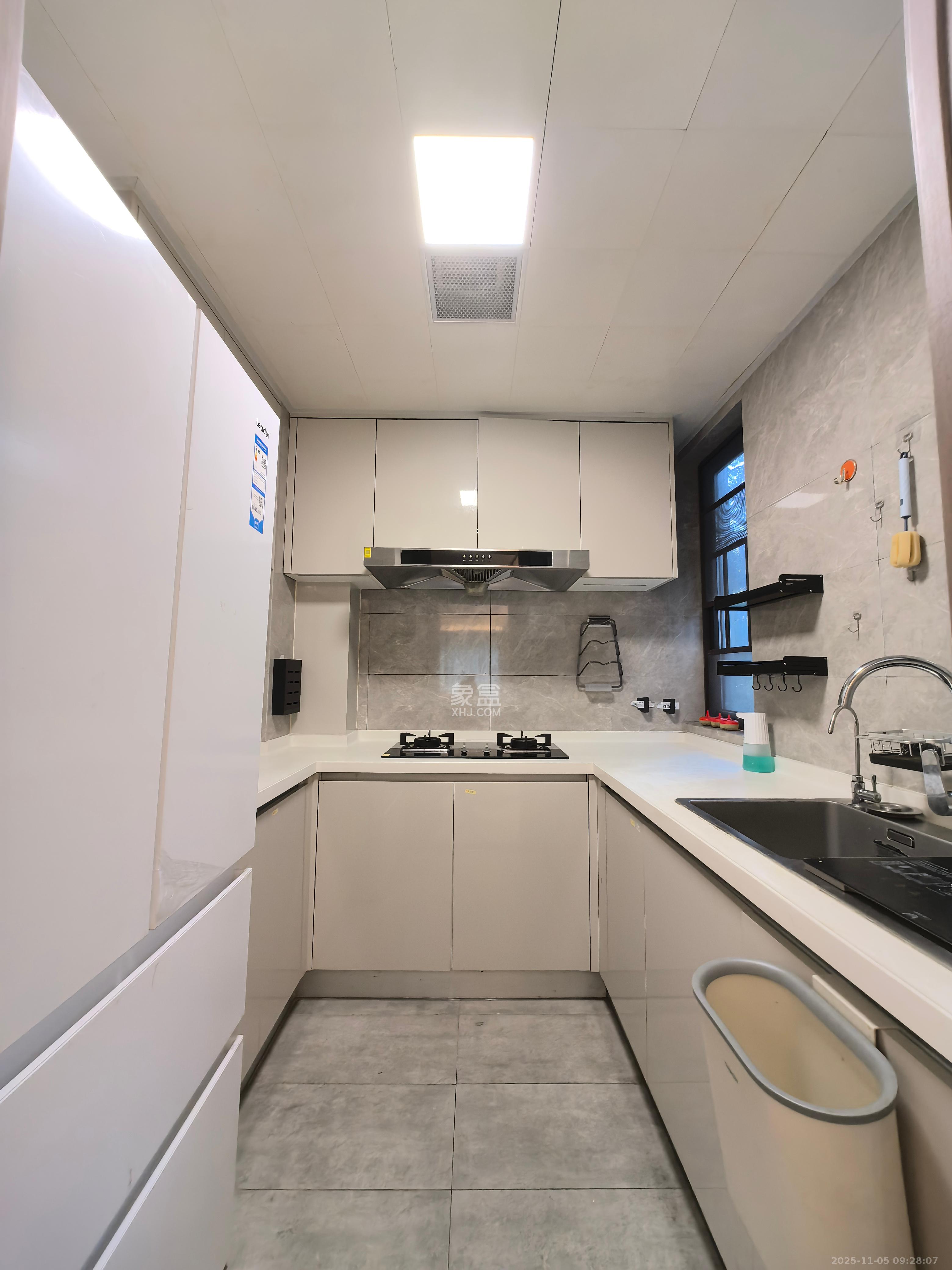 金茂建发泊悦  4室2厅2卫    4380.0元/月室内图