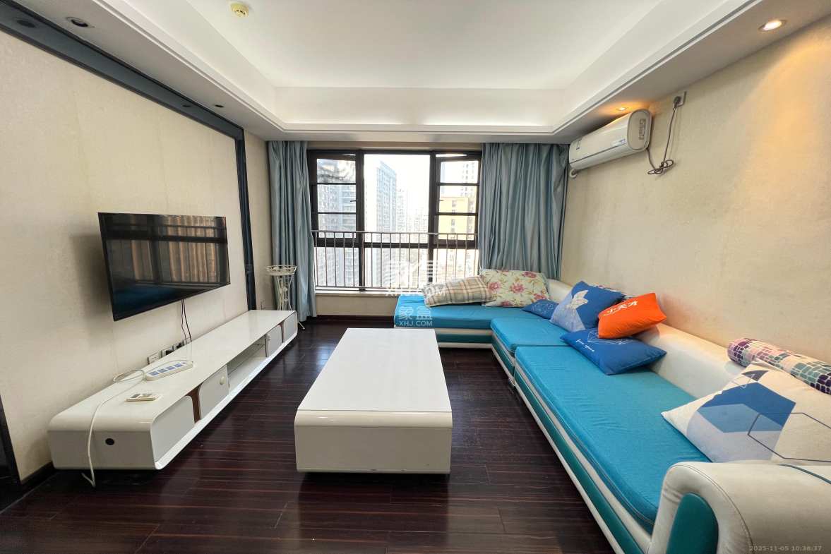 德思勤城市广场(宝格丽公寓) 2室1厅1卫 3200.0元/月 德思勤城市广场(宝格丽公寓) 2室1厅1卫 3200.0元/月室内图