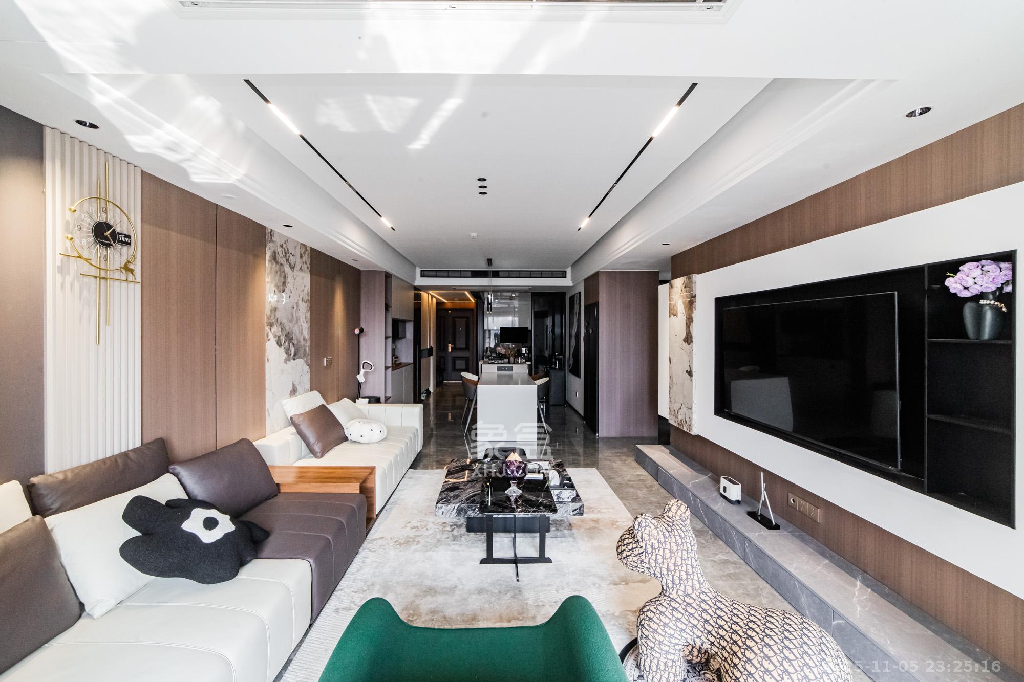 北辰瀚江府 3室2厅2卫 238.0万 北辰瀚江府 3室2厅2卫 238.0万客厅