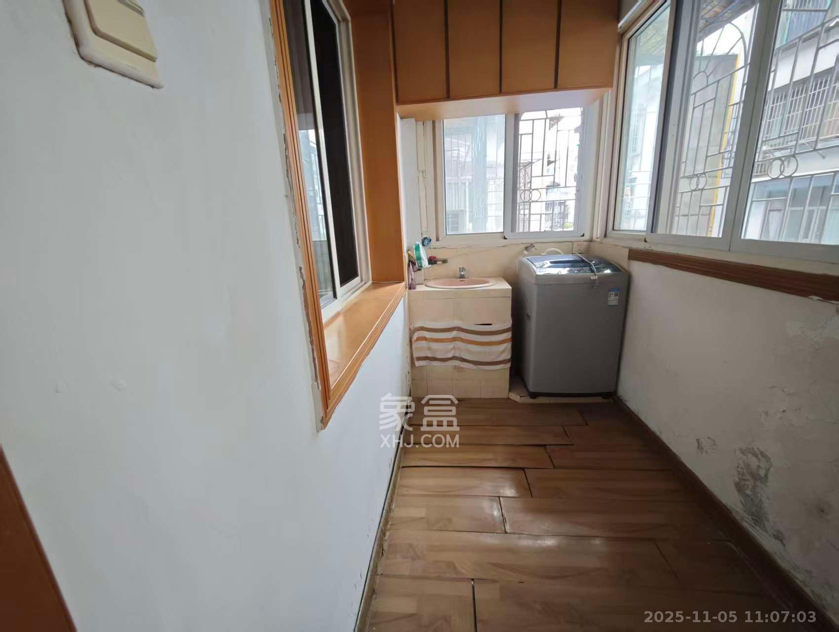 学宫街散盘 1室0厅0卫 2500.0元/月 学宫街散盘 1室0厅0卫 2500.0元/月室内图