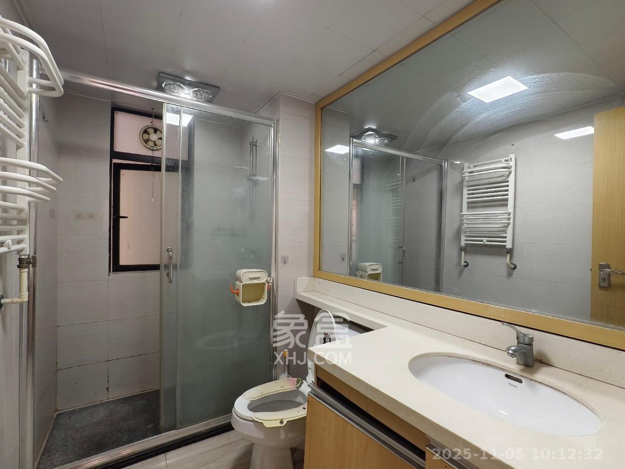 中海国际三期  3室2厅2卫    2100.0元/月室内图