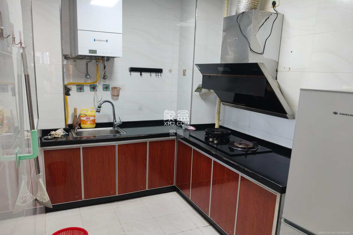 湘域熙岸 1室2厅1卫 2500.0元/月 湘域熙岸 1室2厅1卫 2500.0元/月室内图