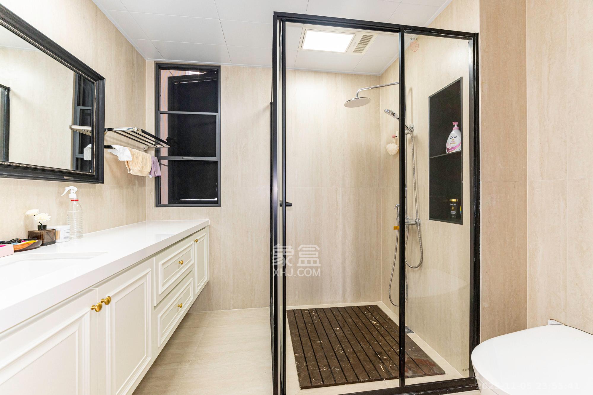 和顺府  4室2厅3卫    189.8万卫生间