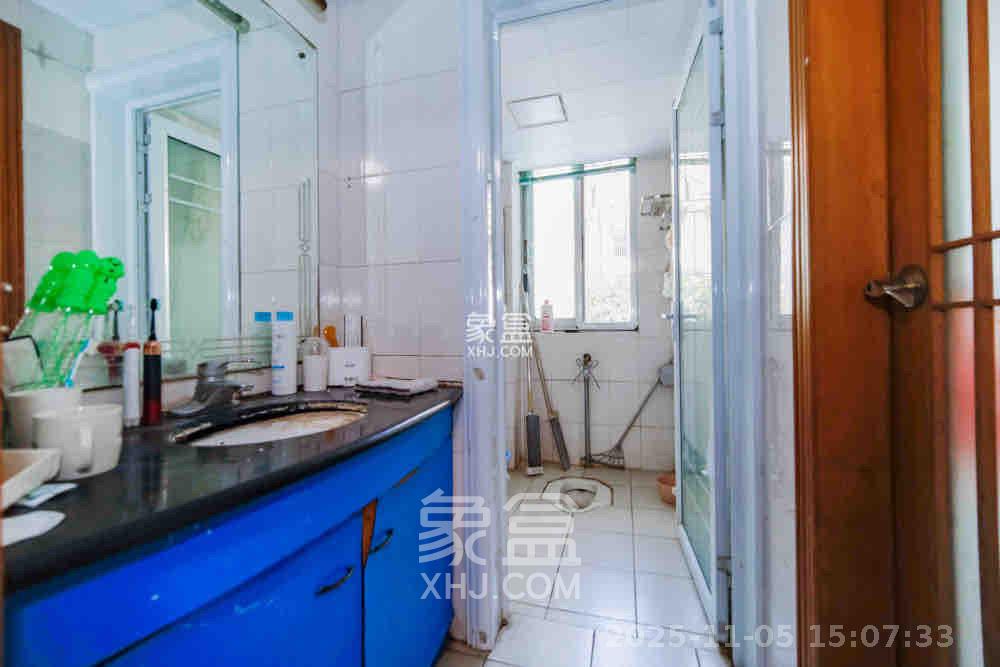 兰景花园  4室2厅2卫    2200.0元/月室内图