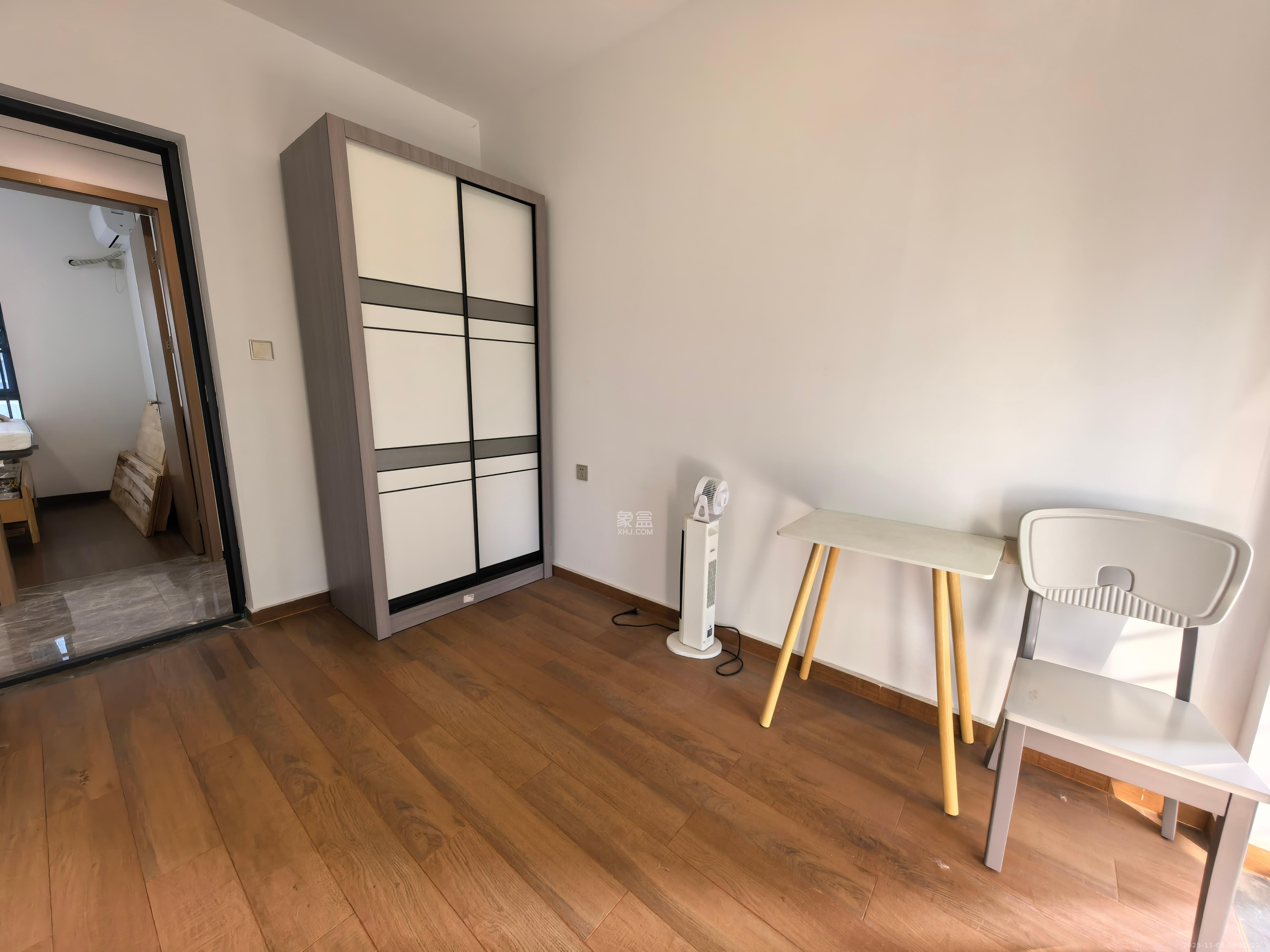 中国铁建湘语梅溪 4室2厅2卫 3200.0元/月 中国铁建湘语梅溪 4室2厅2卫 3200.0元/月室内图